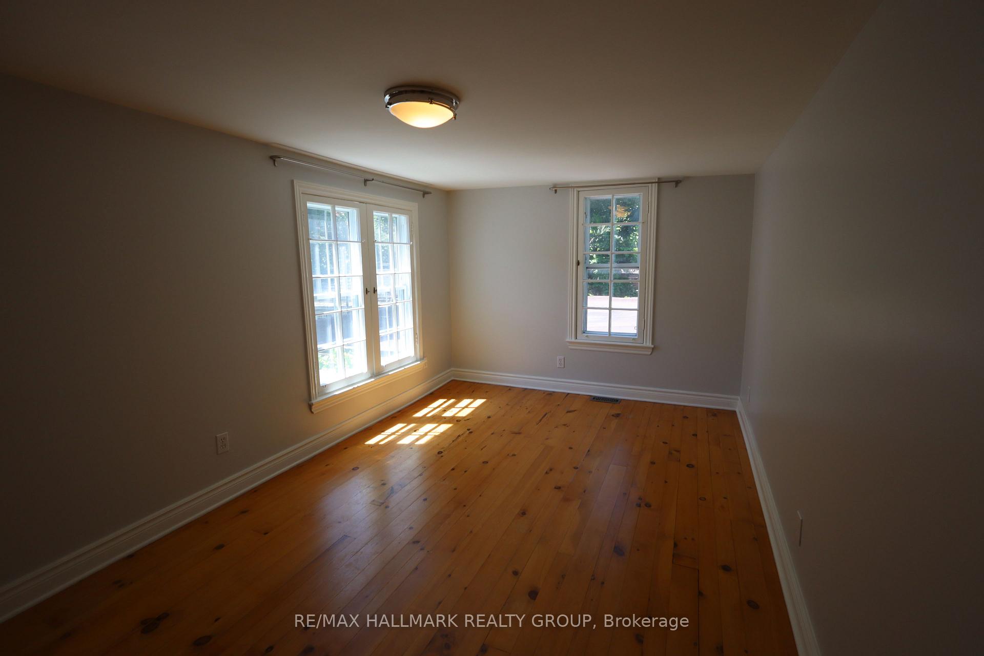 Photo 14 of 21 Electric Street, Ottawa, Lindenlea — HOMEH