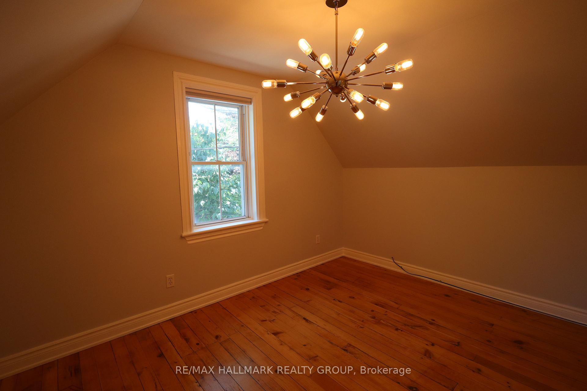 Photo 21 of 21 Electric Street, Ottawa, Lindenlea — HOMEH