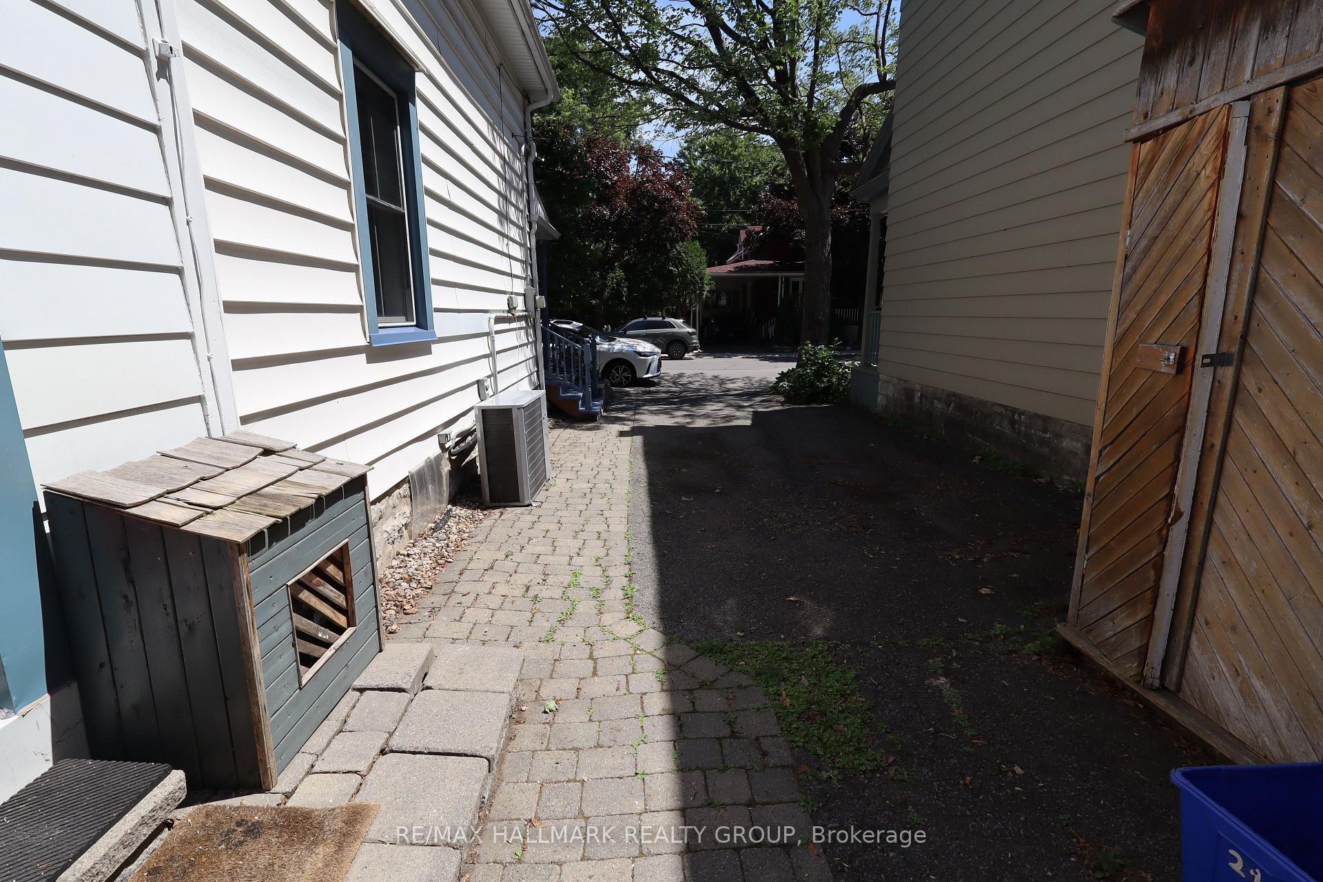 Photo 29 of 21 Electric Street, Ottawa, Lindenlea — HOMEH