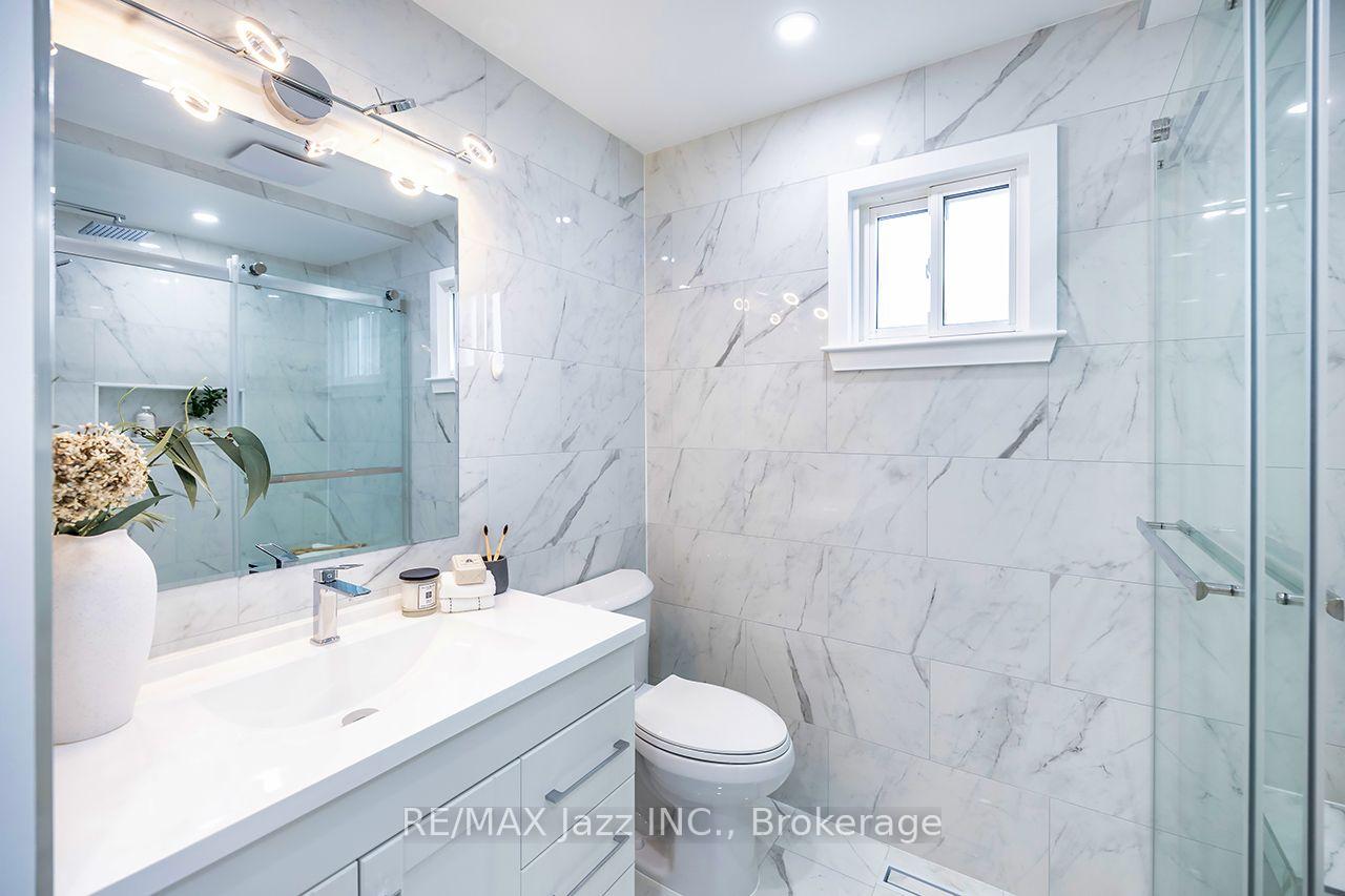 Photo 21 of 626 Strouds Lane, Pickering, Amberlea — HOMEH