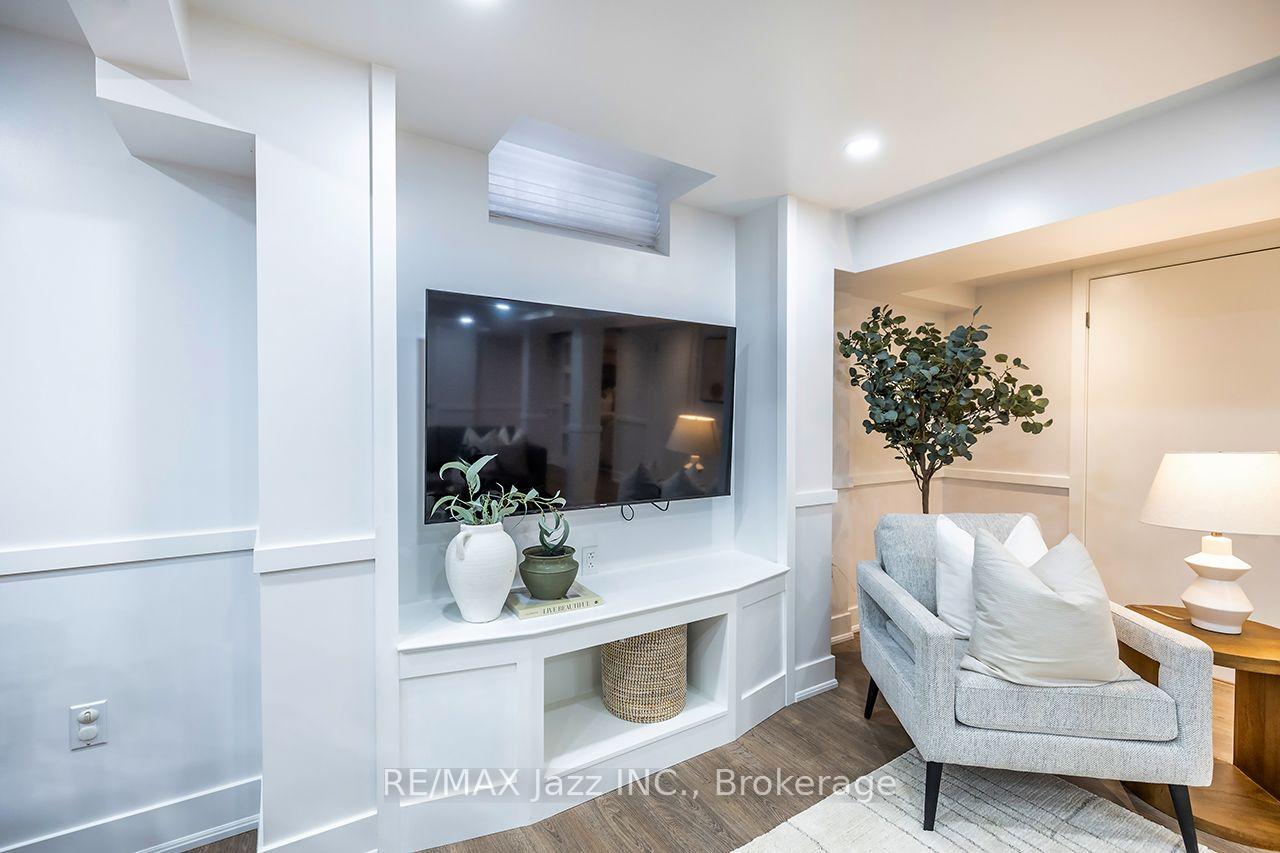 Photo 38 of 626 Strouds Lane, Pickering, Amberlea — HOMEH