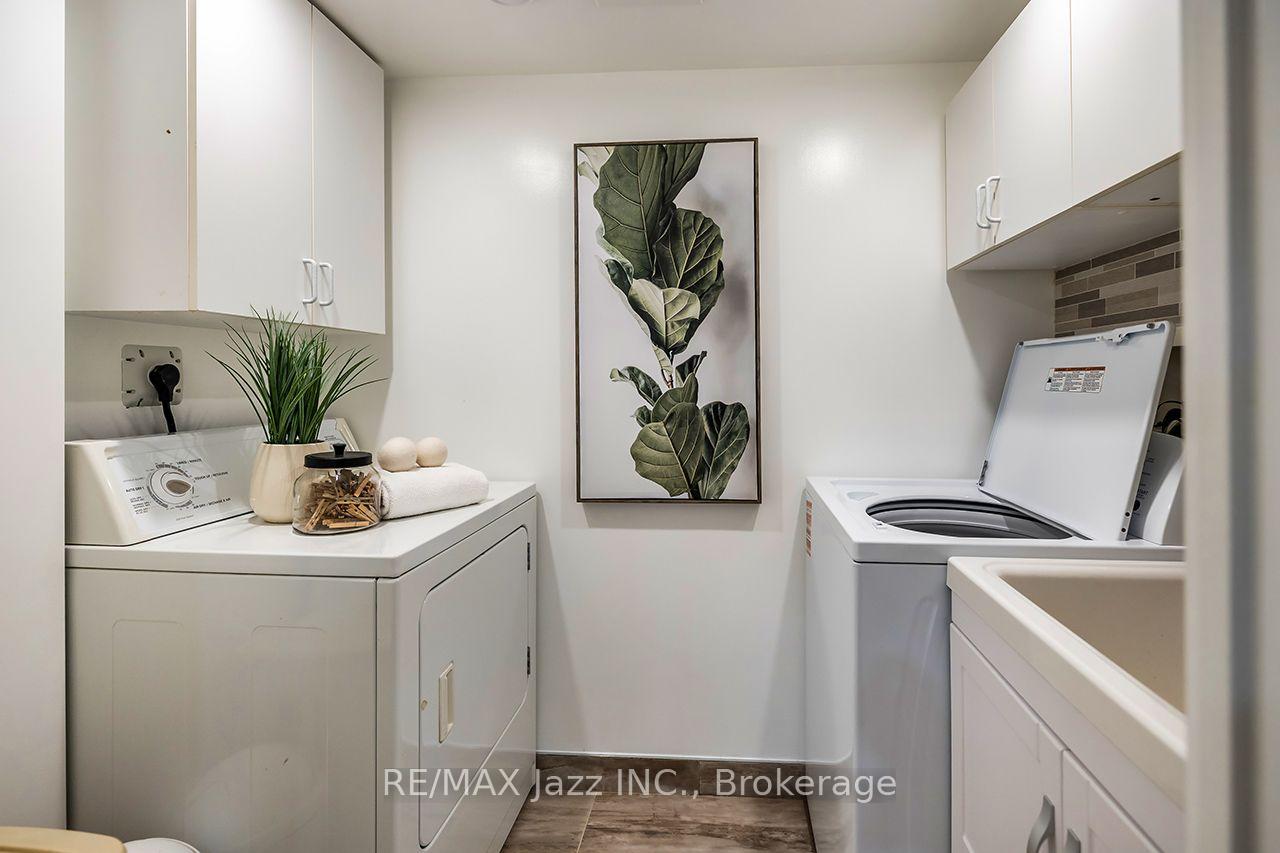 Photo 40 of 626 Strouds Lane, Pickering, Amberlea — HOMEH