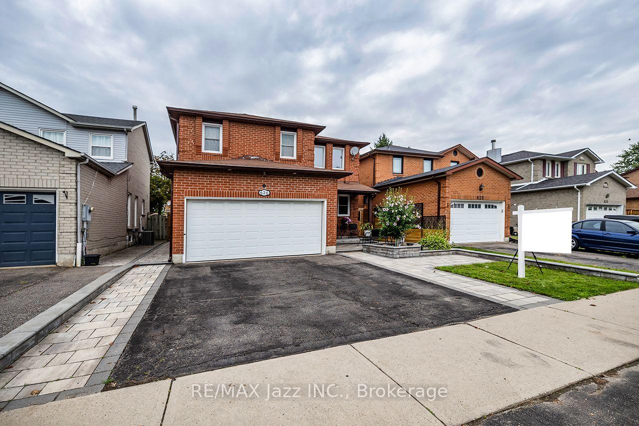 Photo 46 of 626 Strouds Lane, Pickering, Amberlea — HOMEH