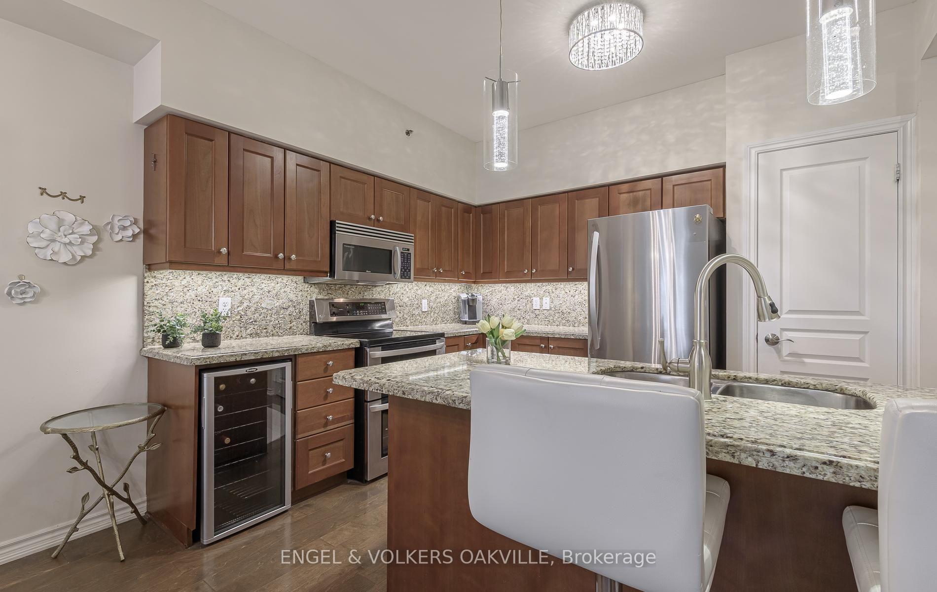 Photo 9 of Unit 404, 391 Plains Road E, Burlington, LaSalle — HOMEH