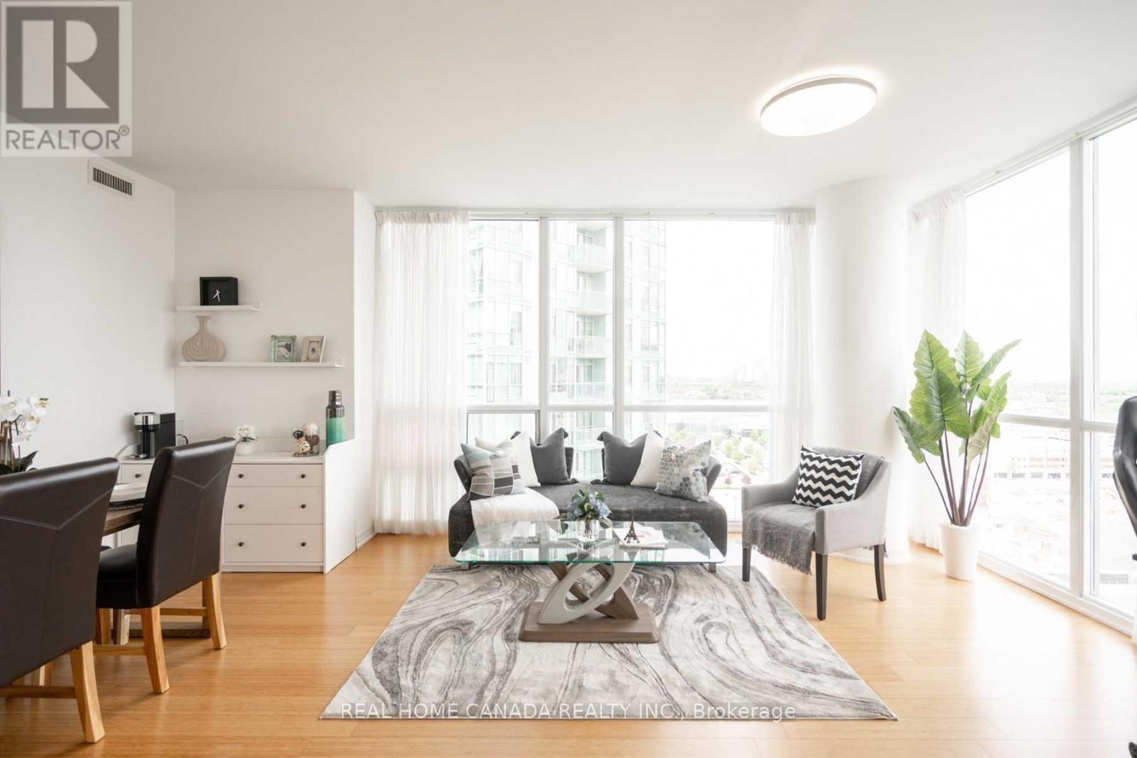 Photo 5 of Unit 1702, 223 Webb Drive, Mississauga, City Centre — HOMEH