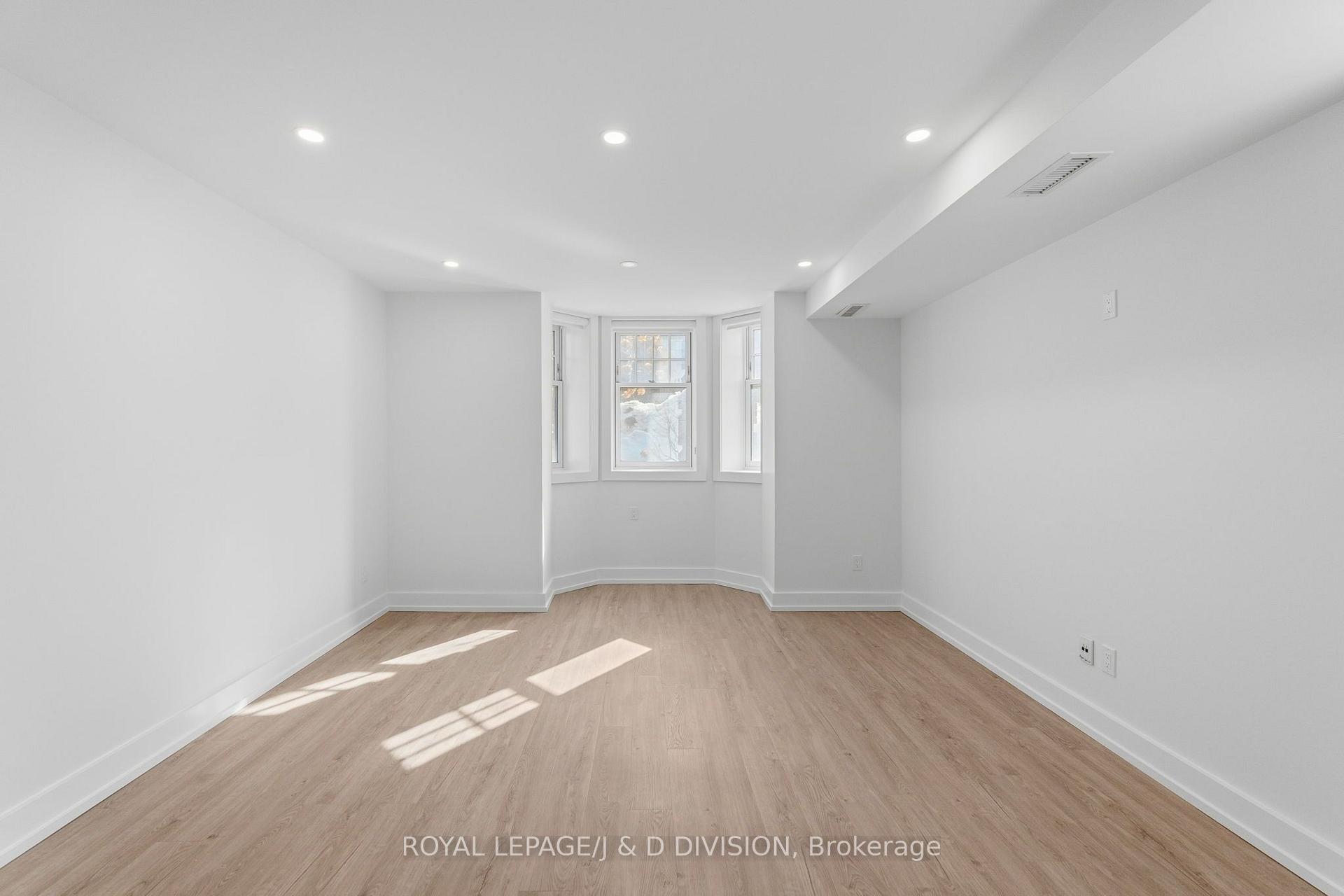 Photo 6 of Unit 2, 314 Lonsdale Road, Toronto, Forest Hill South — HOMEH