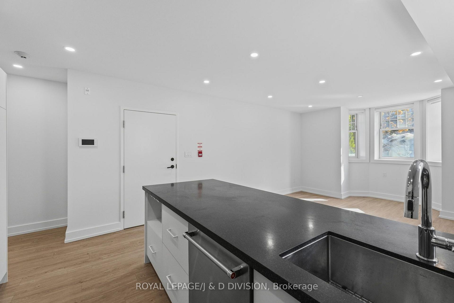 Photo 12 of Unit 2, 314 Lonsdale Road, Toronto, Forest Hill South — HOMEH