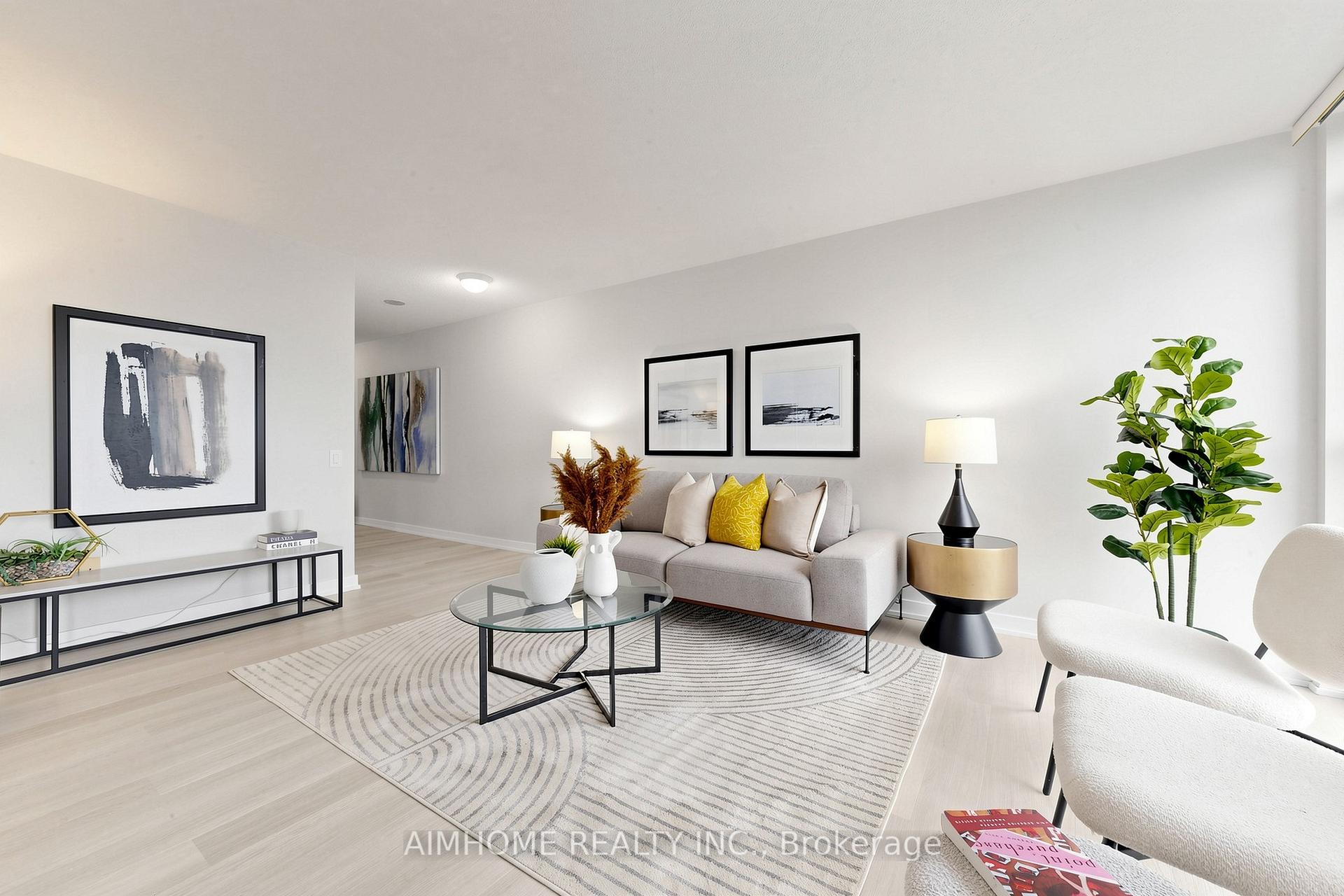 Photo 7 of Unit 921, 19 Singer Court, North York, Bayview Village — HOMEH