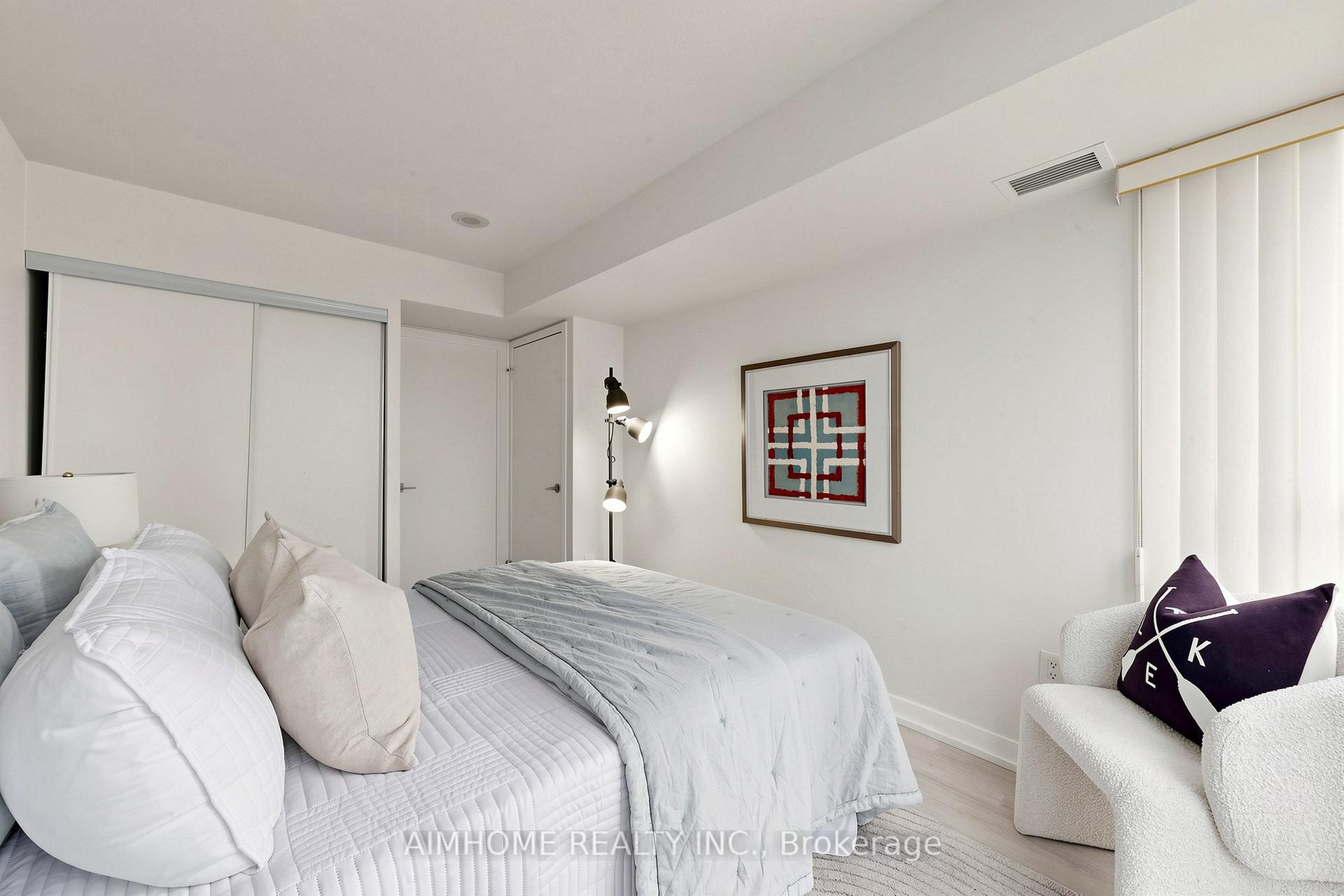 Photo 14 of Unit 921, 19 Singer Court, North York, Bayview Village — HOMEH