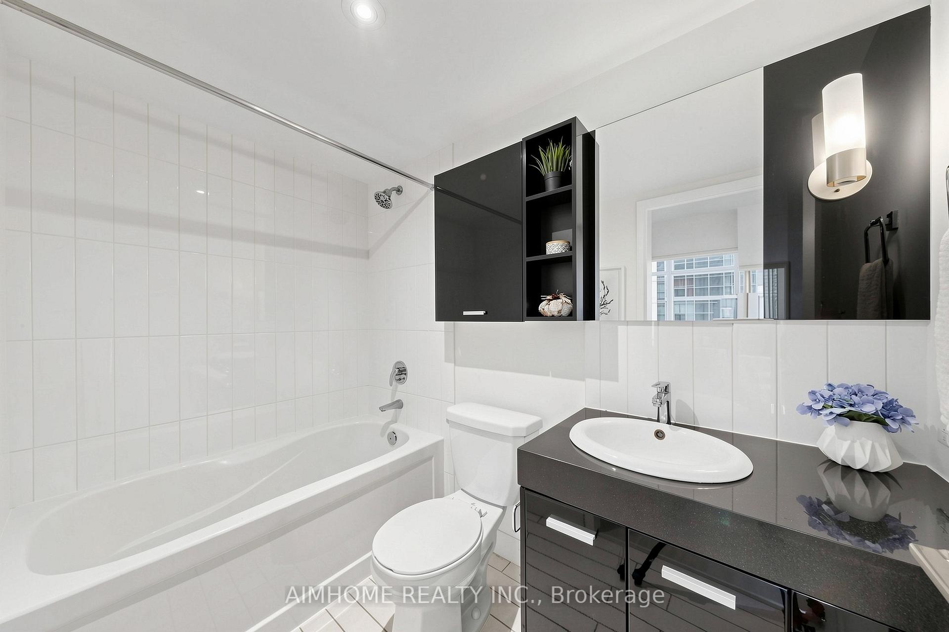 Photo 15 of Unit 921, 19 Singer Court, North York, Bayview Village — HOMEH