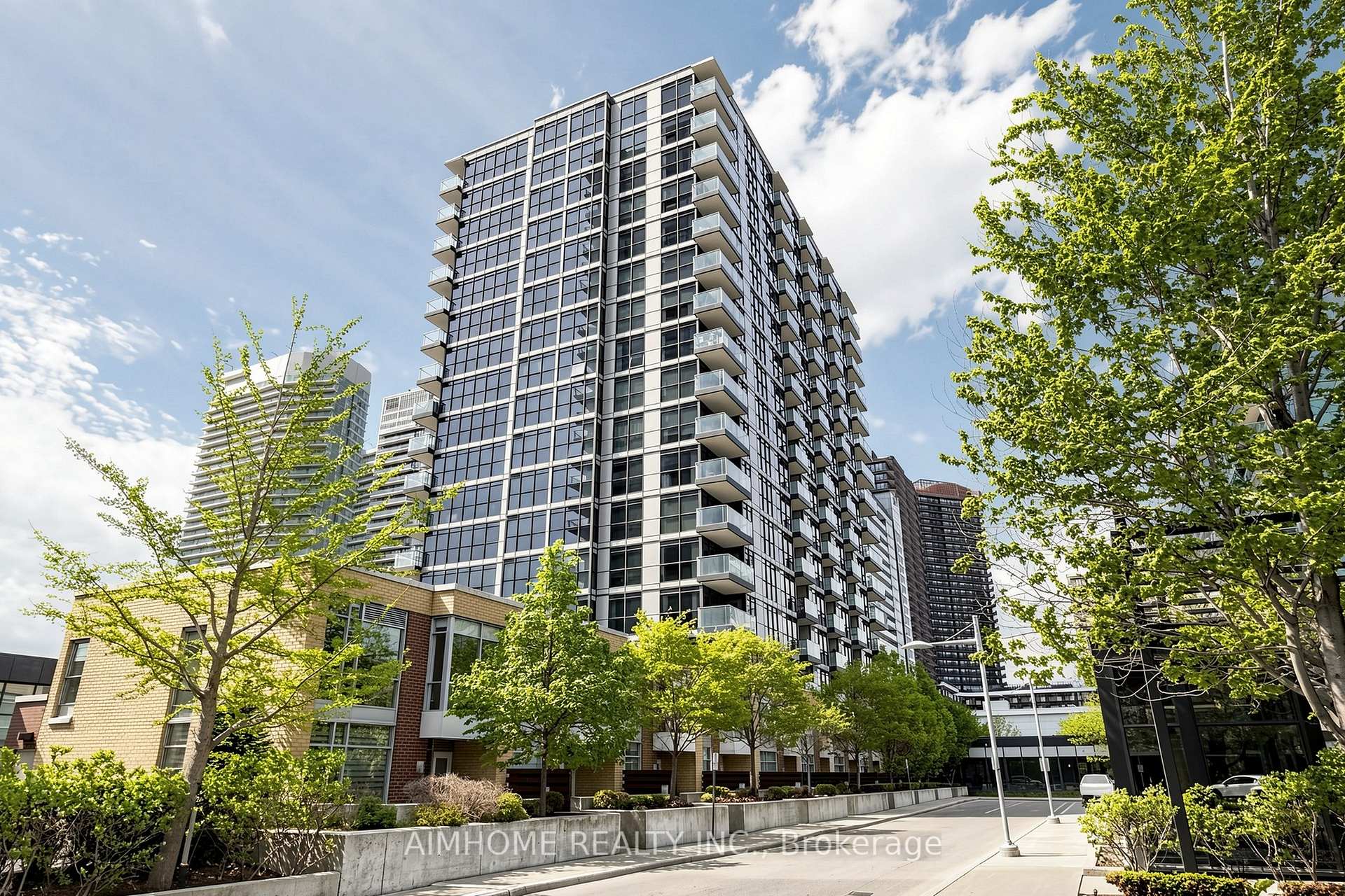 Photo 45 of Unit 921, 19 Singer Court, North York, Bayview Village — HOMEH
