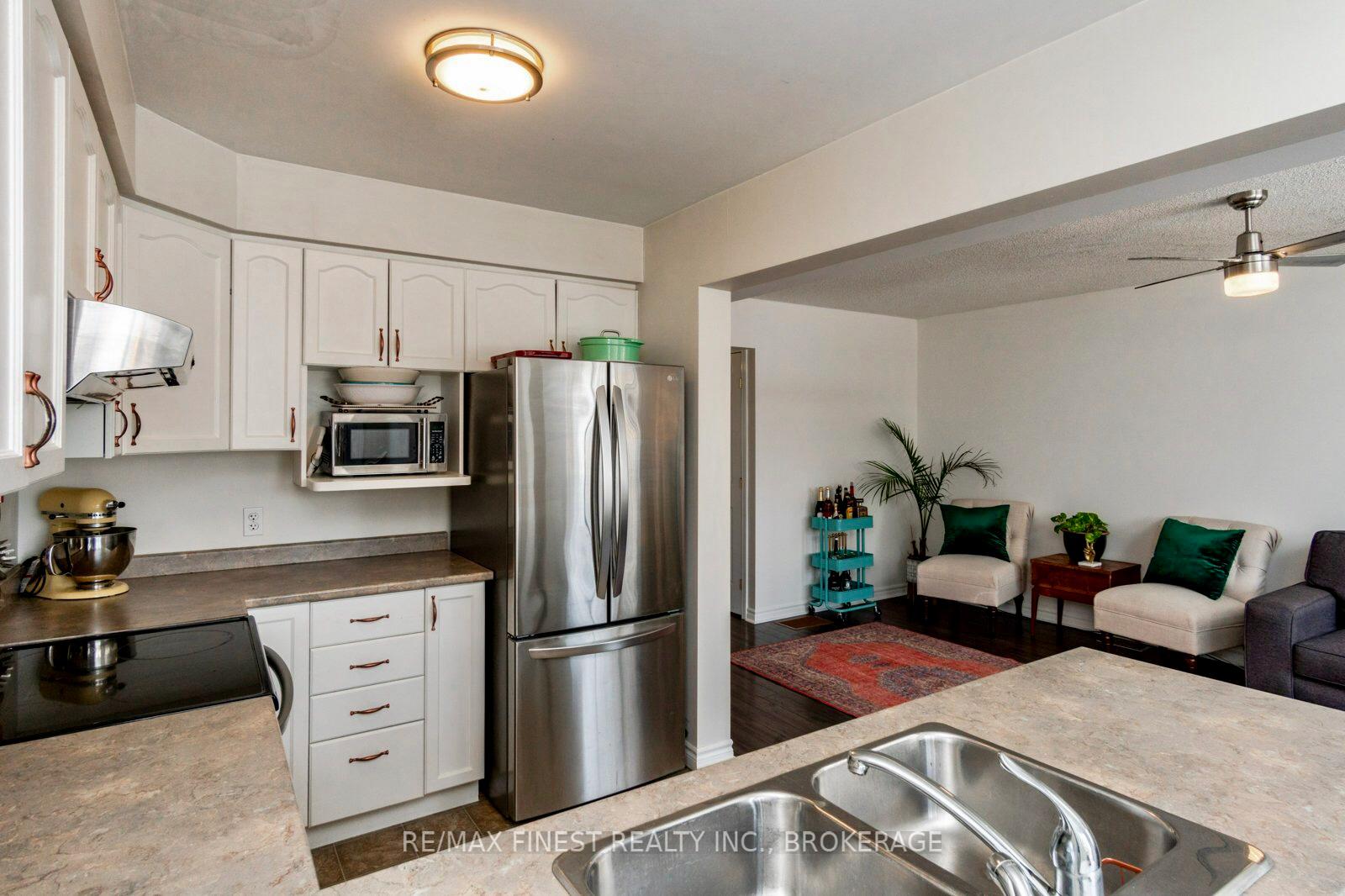 Photo 10 of 116 Fireside Court, Kingston, Kingston East (Incl Barret Crt) — HOMEH