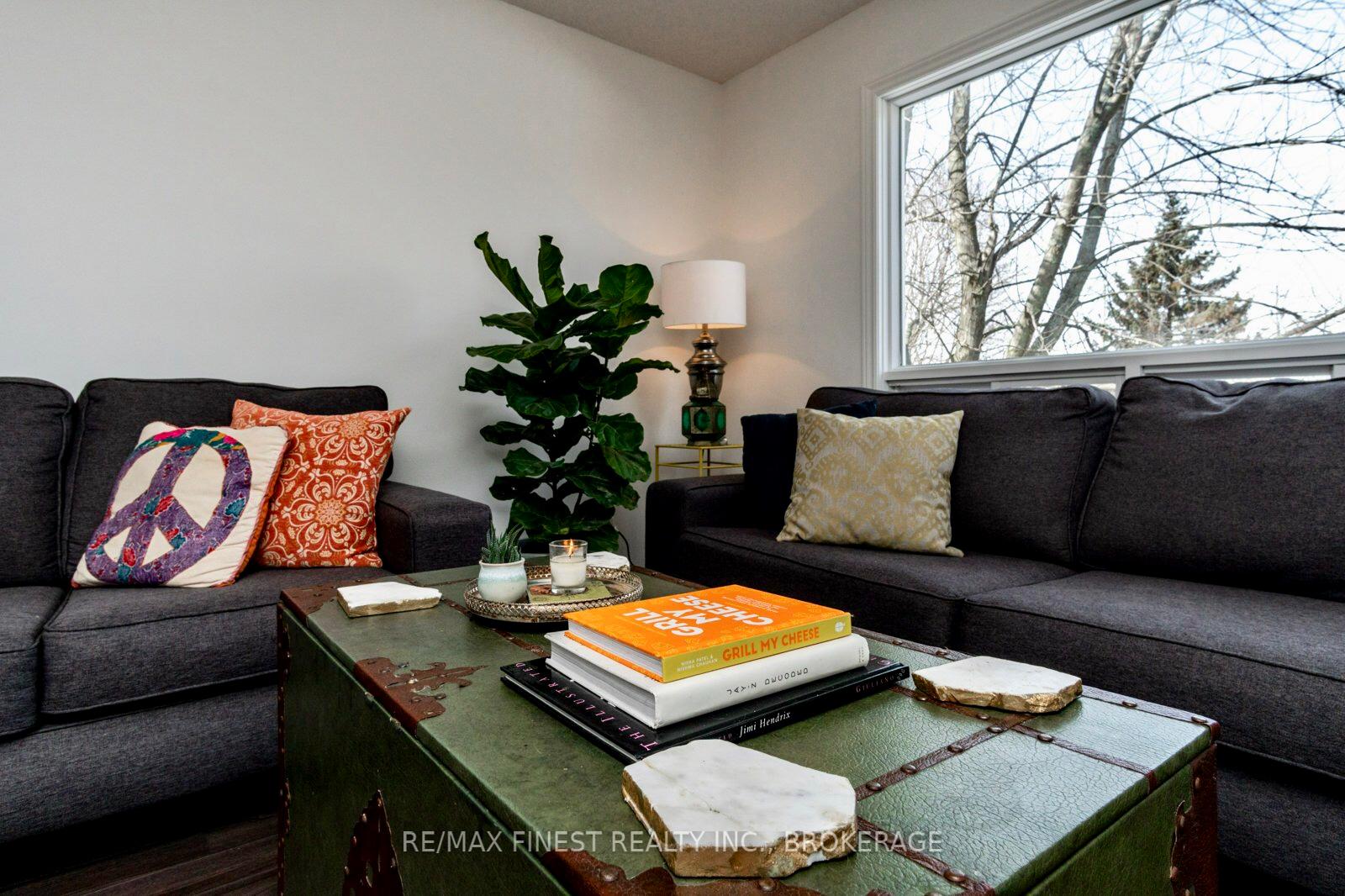 Photo 11 of 116 Fireside Court, Kingston, Kingston East (Incl Barret Crt) — HOMEH
