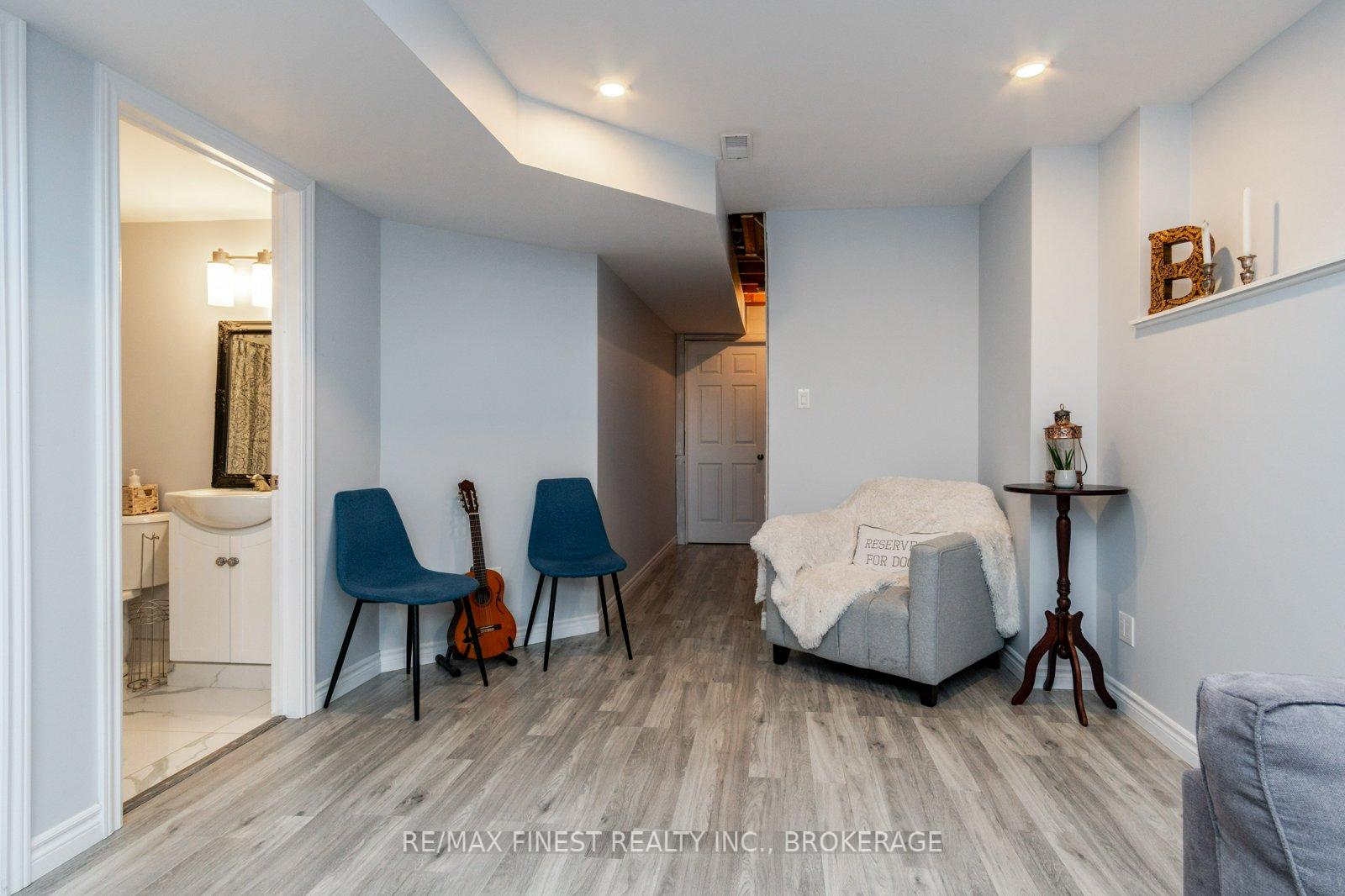 Photo 17 of 116 Fireside Court, Kingston, Kingston East (Incl Barret Crt) — HOMEH