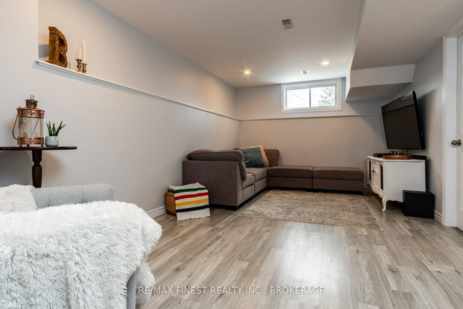 Photo 19 of 116 Fireside Court, Kingston, Kingston East (Incl Barret Crt) — HOMEH