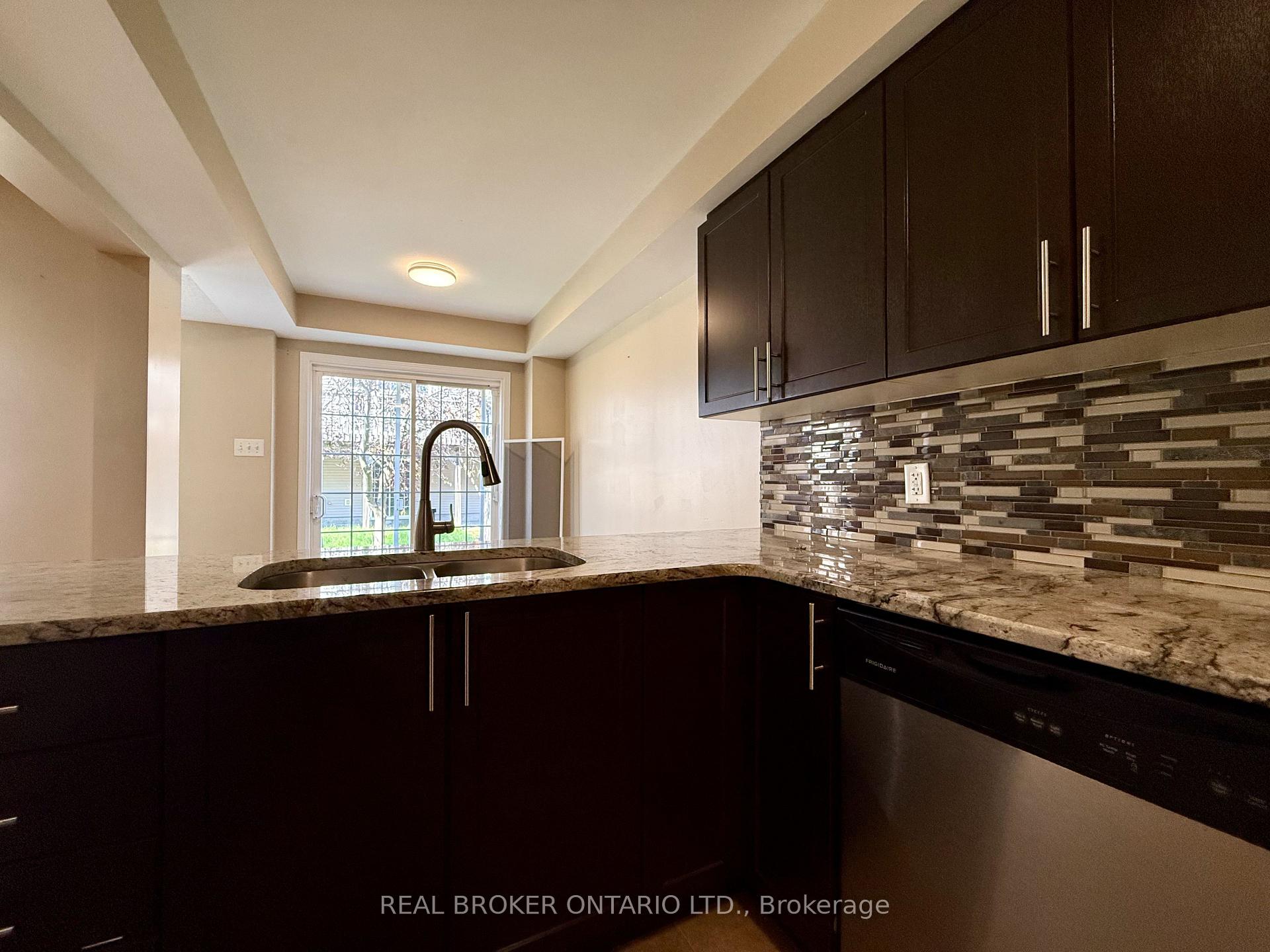Photo 32 of 306 Aldworth Private, Ottawa, Stittsville (South) — HOMEH