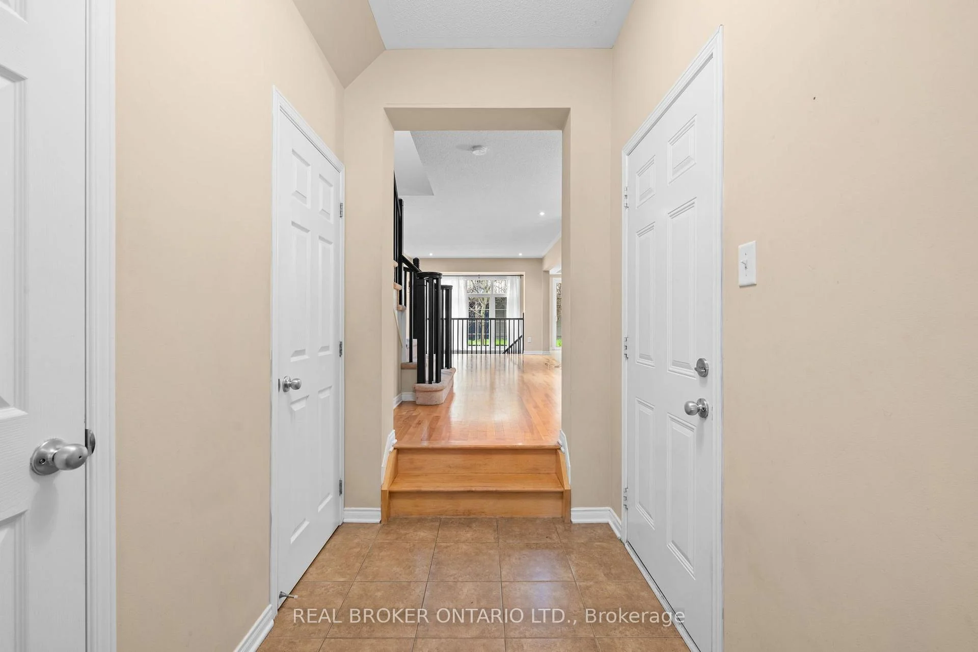 Photo 7 of 306 Aldworth Private, Ottawa, Stittsville (South) — HOMEH