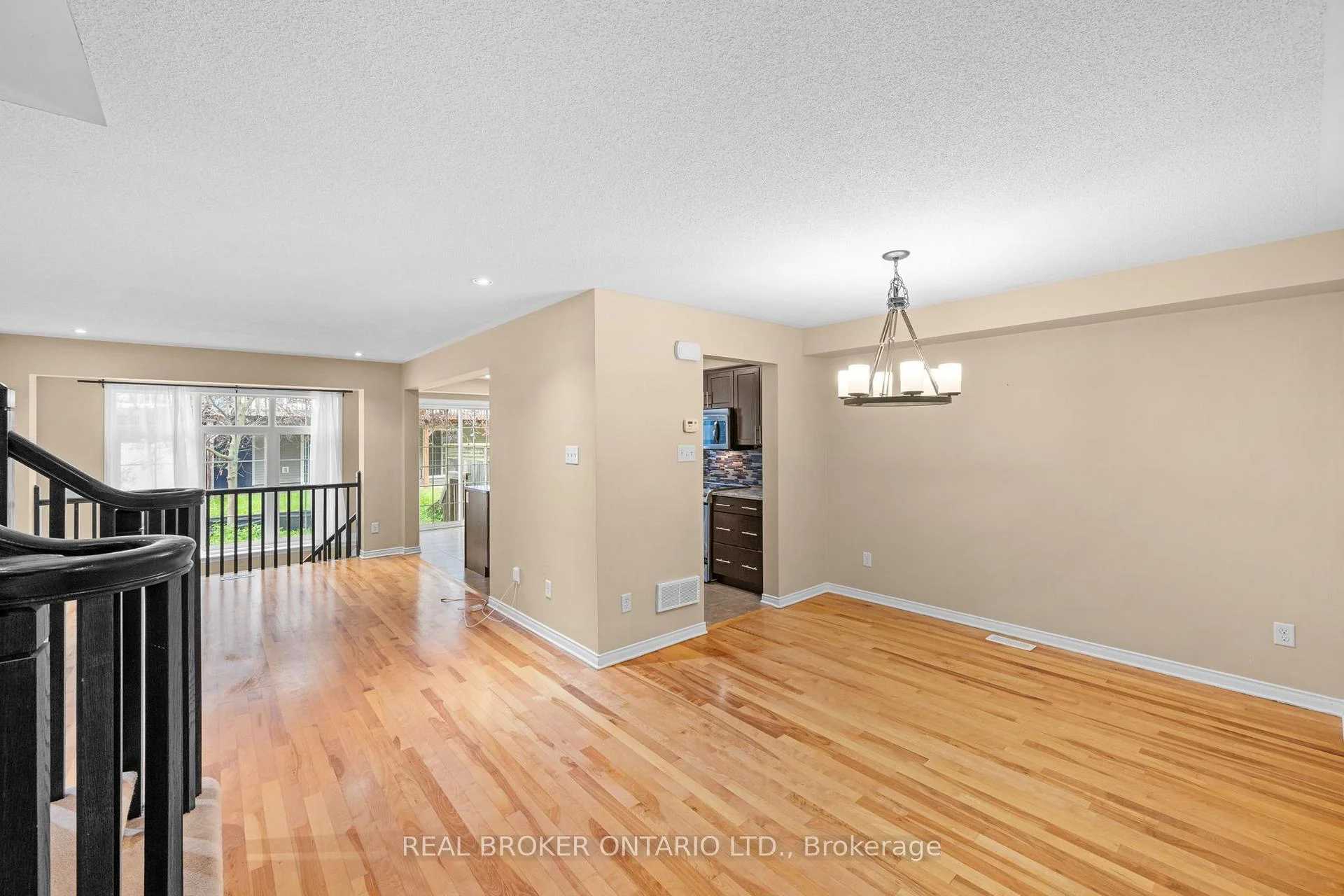 Photo 11 of 306 Aldworth Private, Ottawa, Stittsville (South) — HOMEH