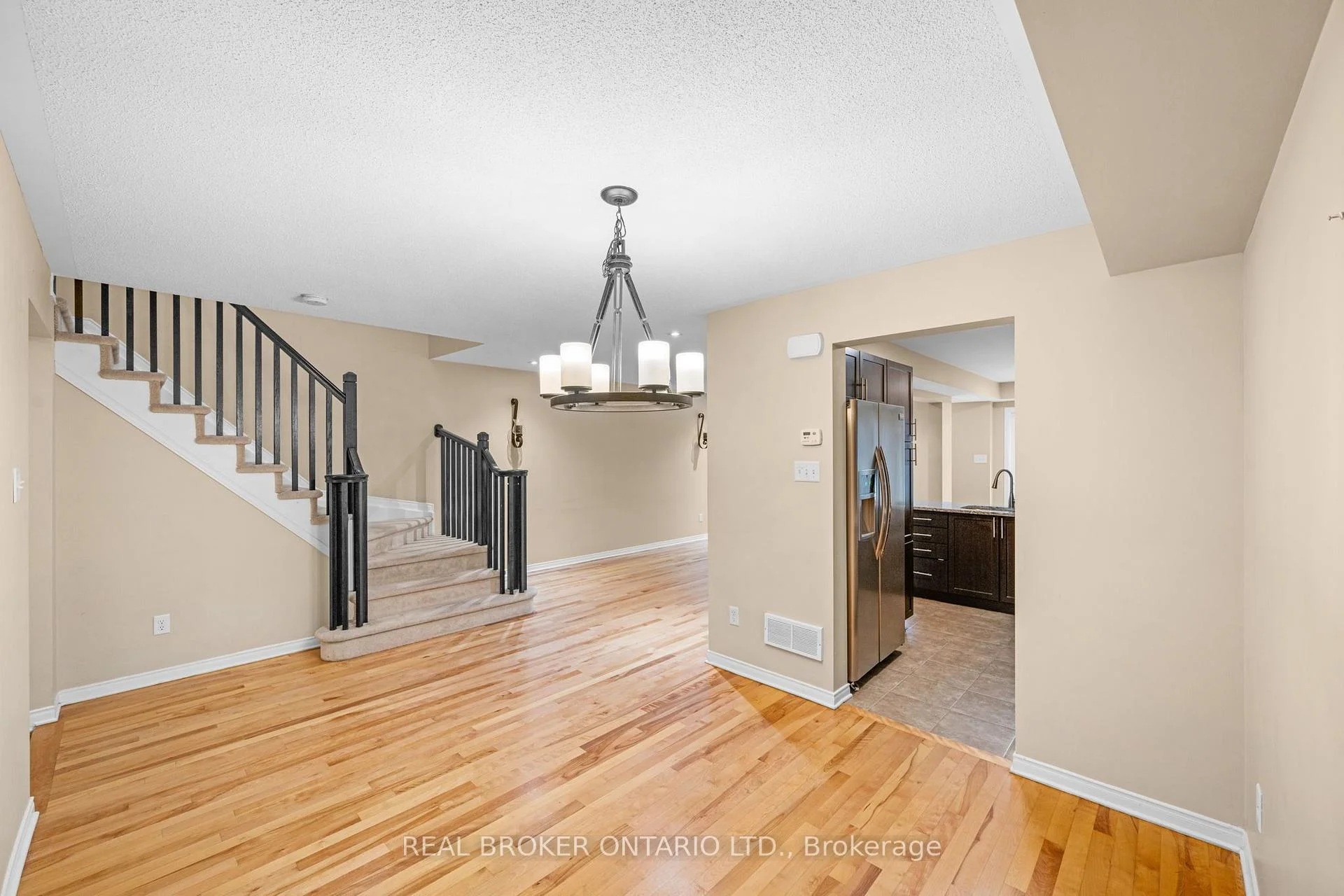 Photo 15 of 306 Aldworth Private, Ottawa, Stittsville (South) — HOMEH