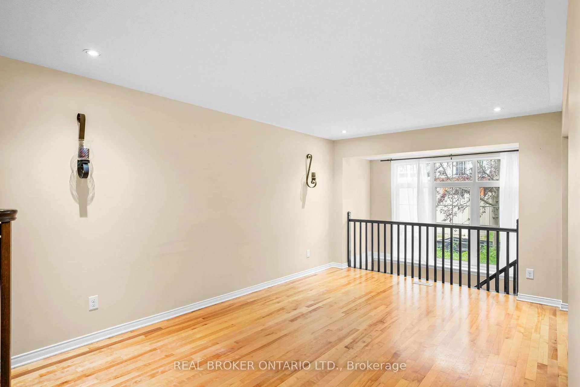 Photo 31 of 306 Aldworth Private, Ottawa, Stittsville (South) — HOMEH