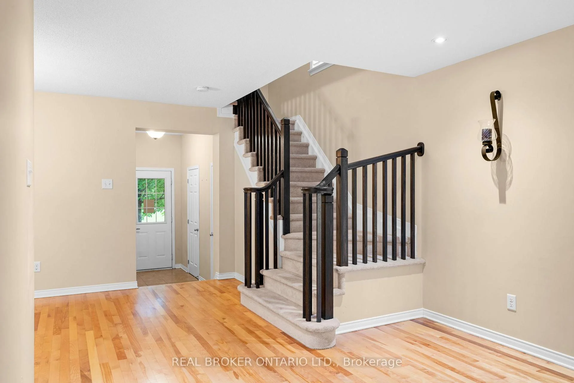 Photo 33 of 306 Aldworth Private, Ottawa, Stittsville (South) — HOMEH