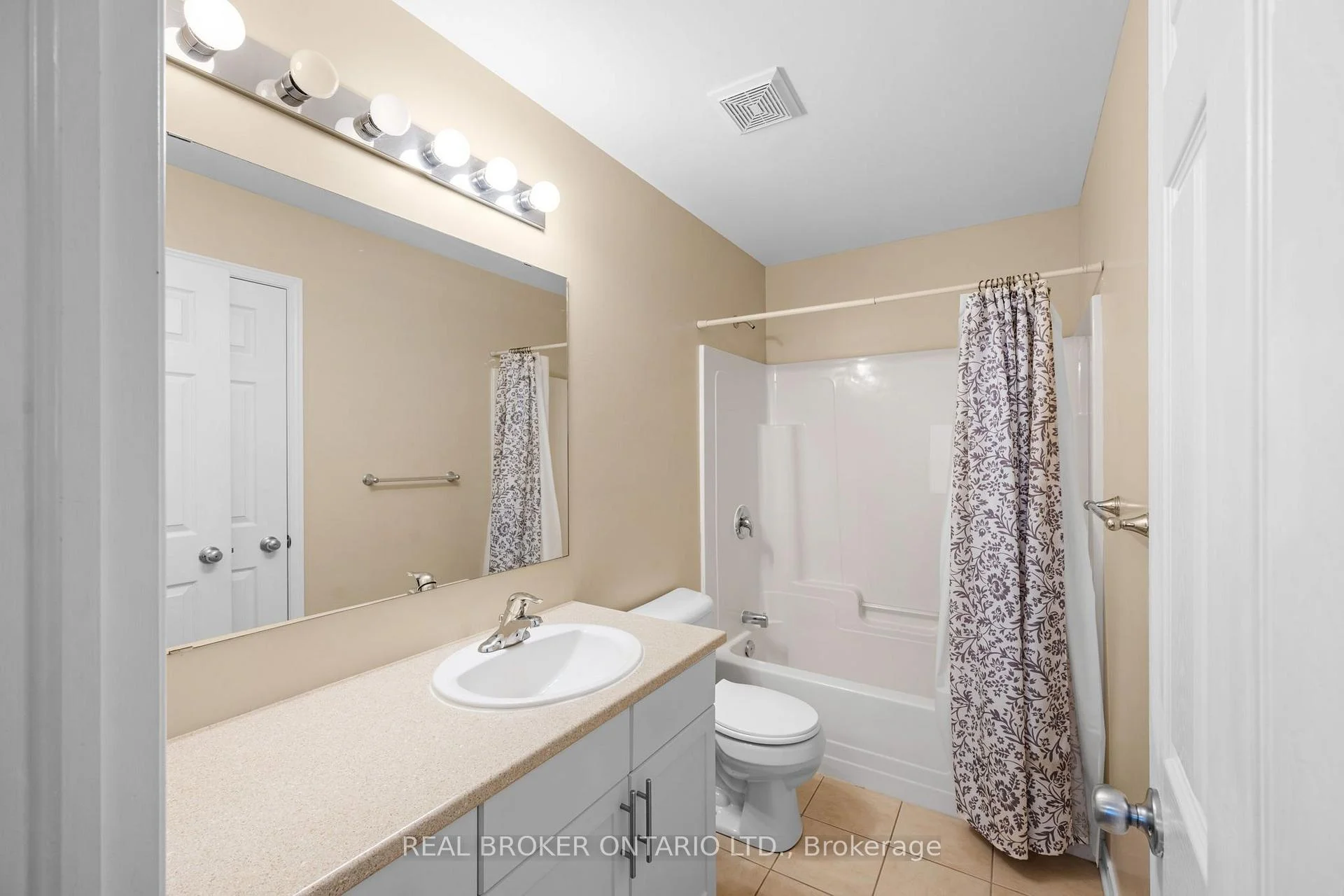Photo 35 of 306 Aldworth Private, Ottawa, Stittsville (South) — HOMEH