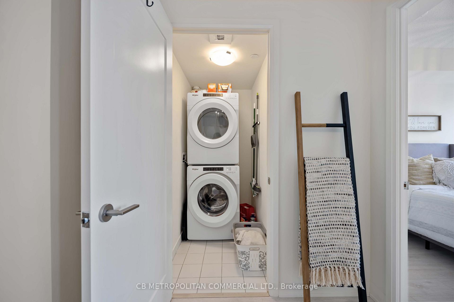 Photo 13 of 9000 Jane Street, Vaughan, Concord — HOMEH