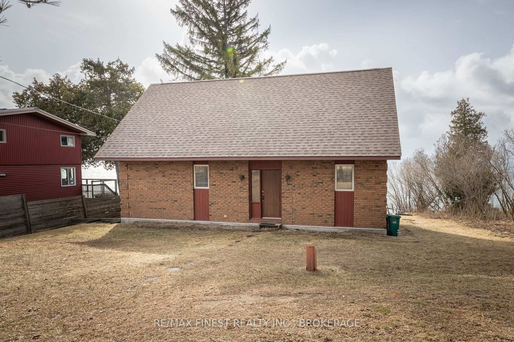 Photo 5 of 1141 Front Road, Kingston, City SouthWest — HOMEH