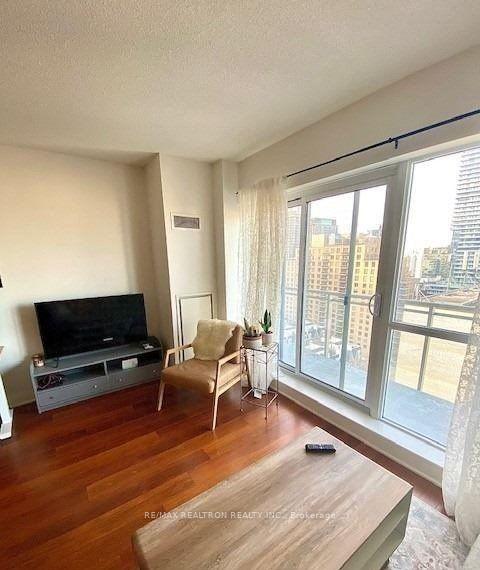 Photo 9 of Unit 1411, 83 Redpath Avenue, Toronto, Mount Pleasant West — HOMEH