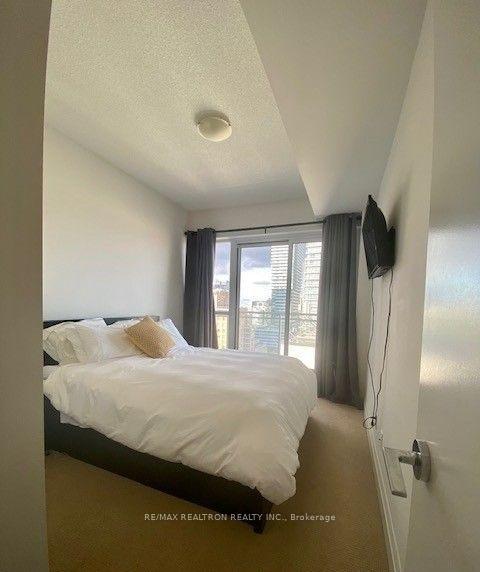 Photo 18 of Unit 1411, 83 Redpath Avenue, Toronto, Mount Pleasant West — HOMEH