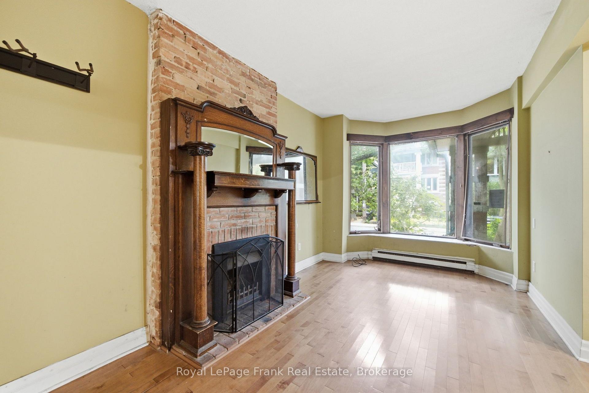 Photo 9 of 778 Shaw Street, Toronto, Dovercourt-Wallace Emerson-Junction — HOMEH
