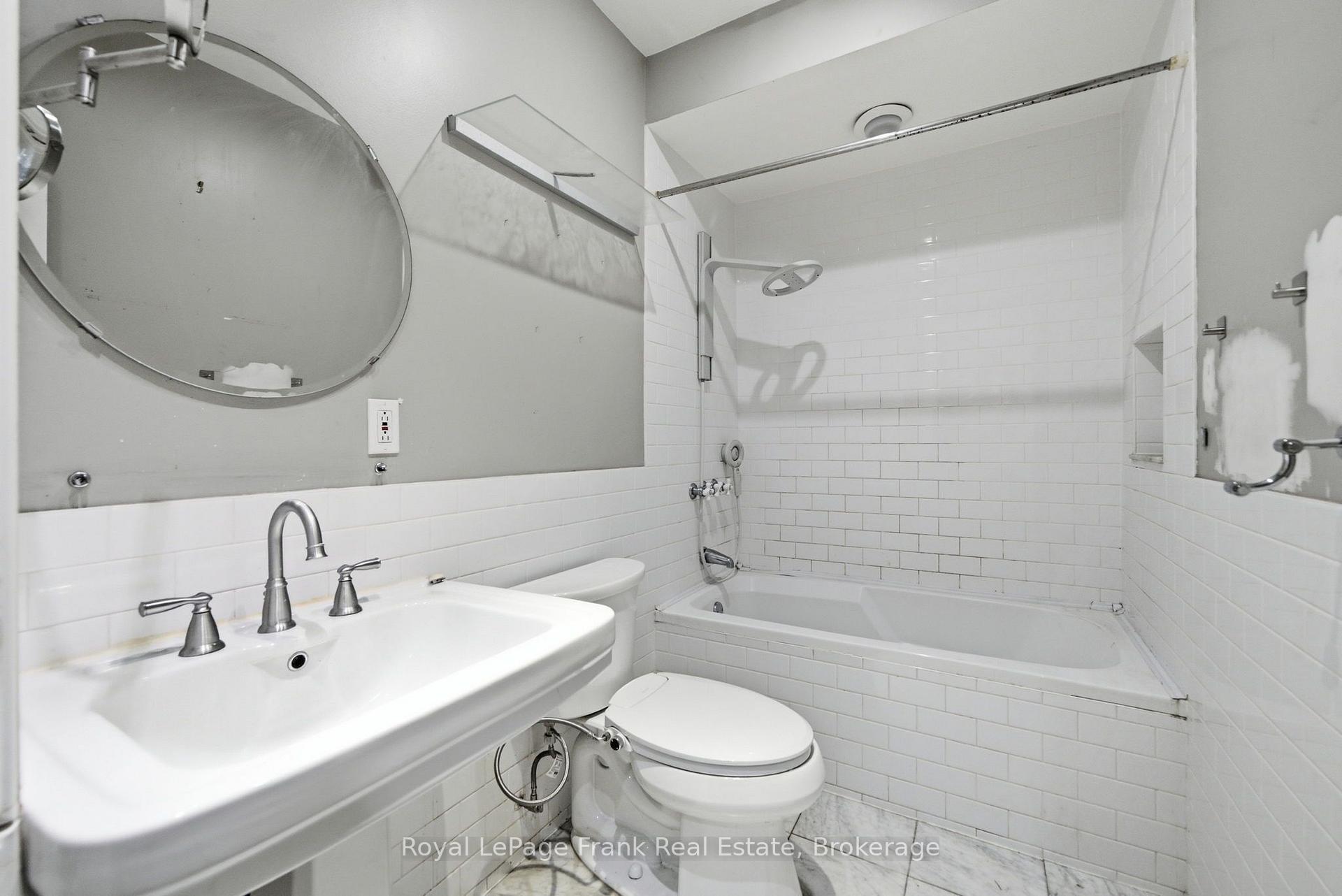 Photo 25 of 778 Shaw Street, Toronto, Dovercourt-Wallace Emerson-Junction — HOMEH