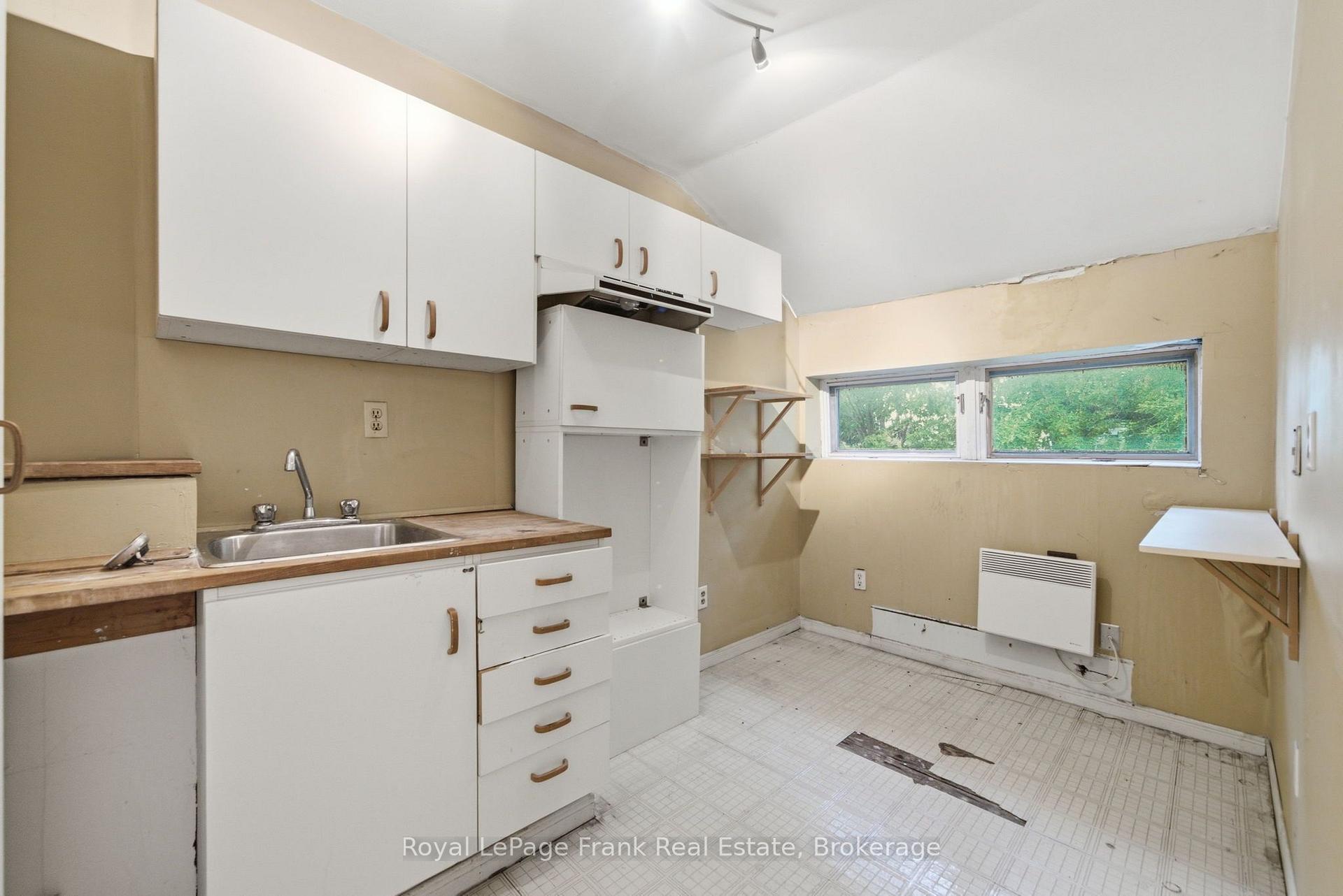 Photo 30 of 778 Shaw Street, Toronto, Dovercourt-Wallace Emerson-Junction — HOMEH