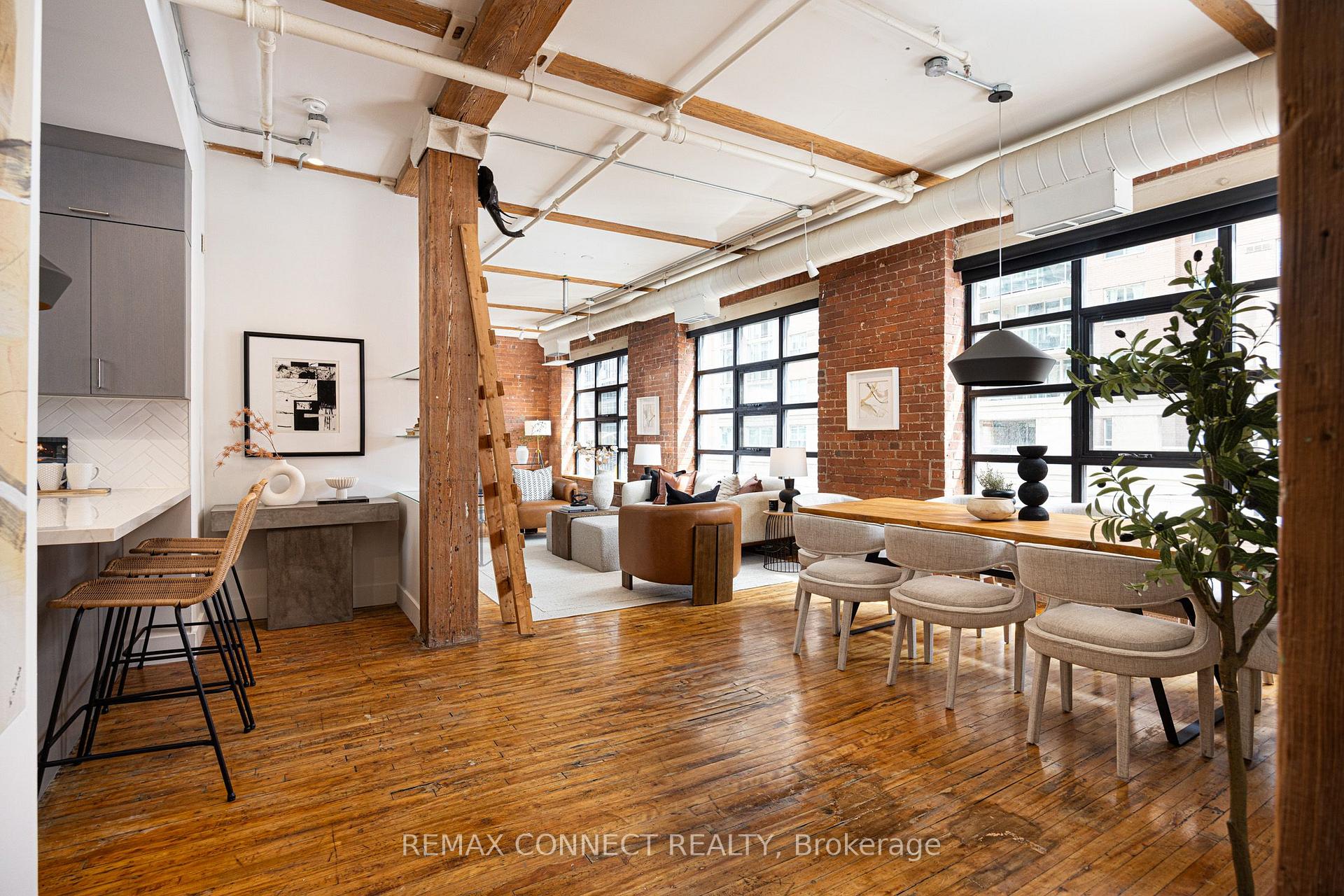 Photo 2 of Unit 301, 90 Sherbourne Street, Toronto, Moss Park — HOMEH