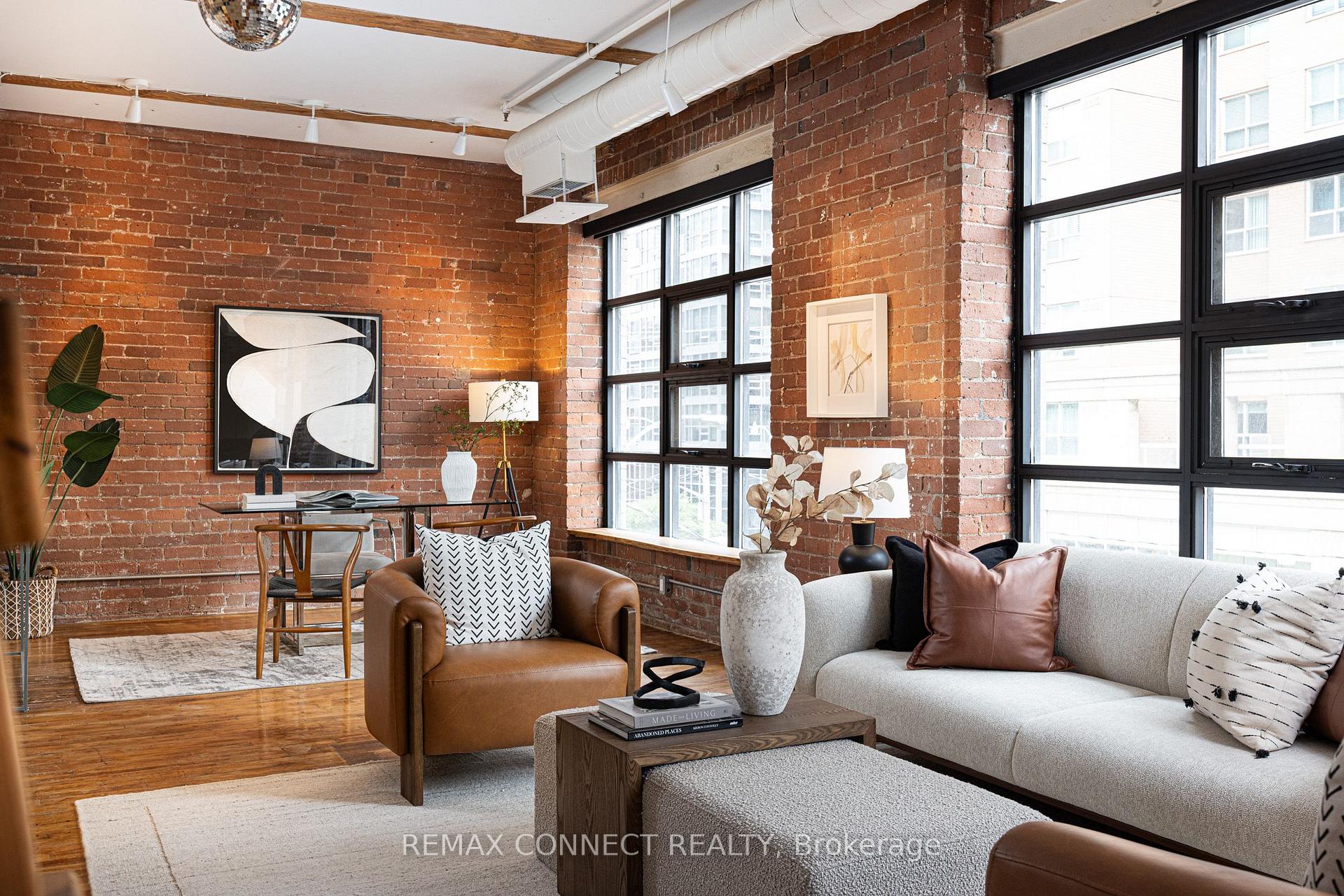 Photo 6 of Unit 301, 90 Sherbourne Street, Toronto, Moss Park — HOMEH