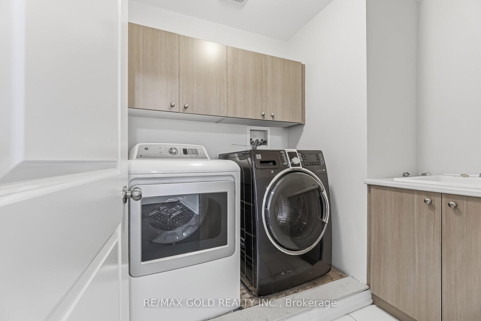Photo 24 of 15 Junetown Circle, Brampton, Credit Valley — HOMEH