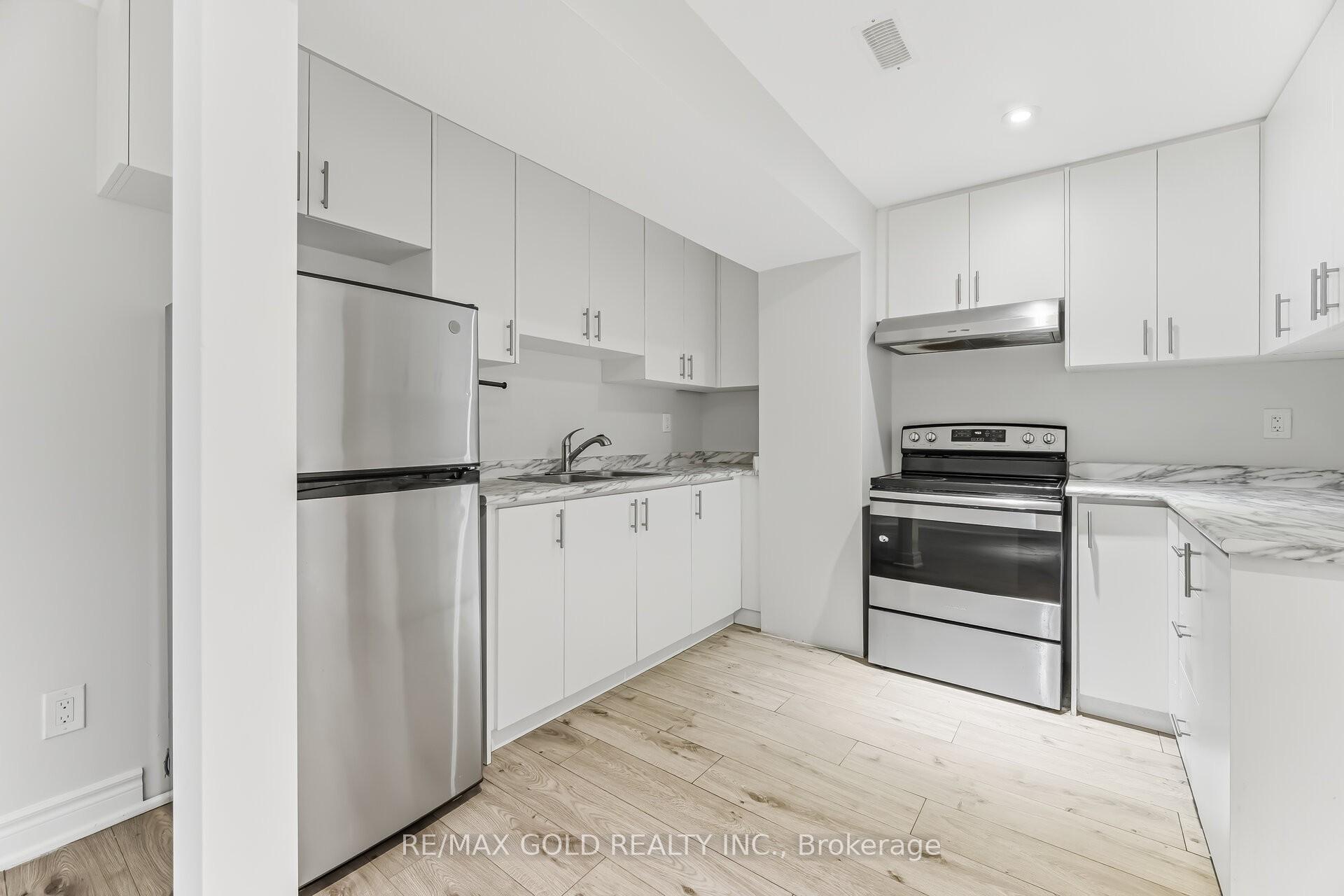 Photo 28 of 15 Junetown Circle, Brampton, Credit Valley — HOMEH