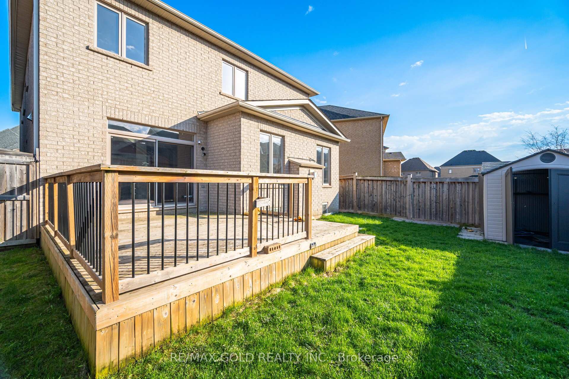 Photo 36 of 15 Junetown Circle, Brampton, Credit Valley — HOMEH