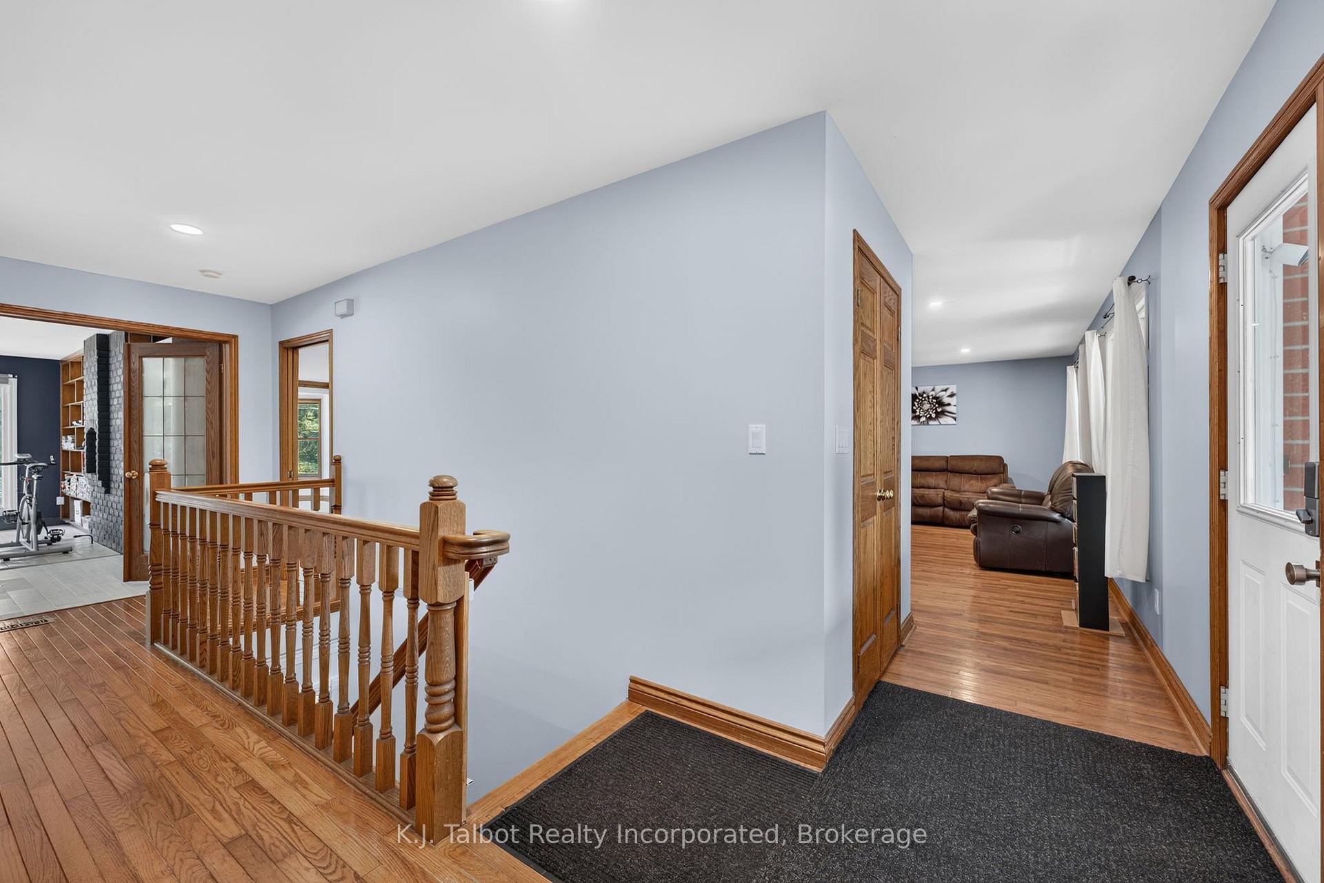 Photo 5 of 4 John Avenue, Bluewater, Bayfield — HOMEH
