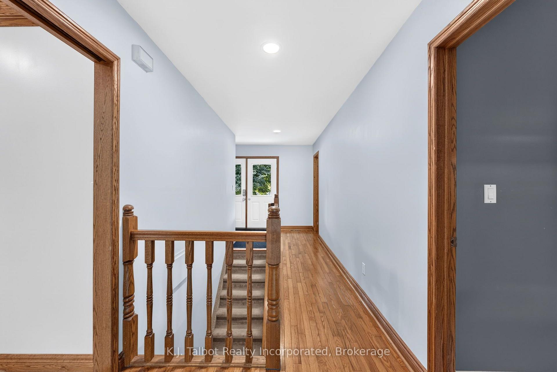 Photo 7 of 4 John Avenue, Bluewater, Bayfield — HOMEH