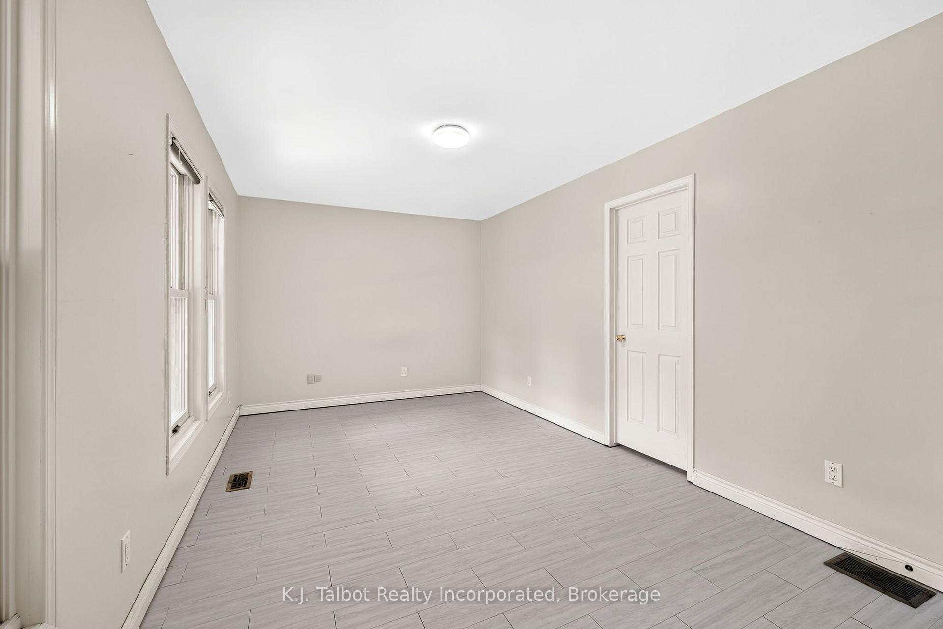 Photo 25 of 4 John Avenue, Bluewater, Bayfield — HOMEH