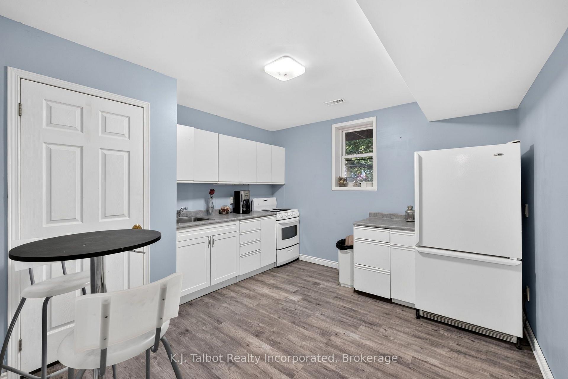 Photo 33 of 4 John Avenue, Bluewater, Bayfield — HOMEH