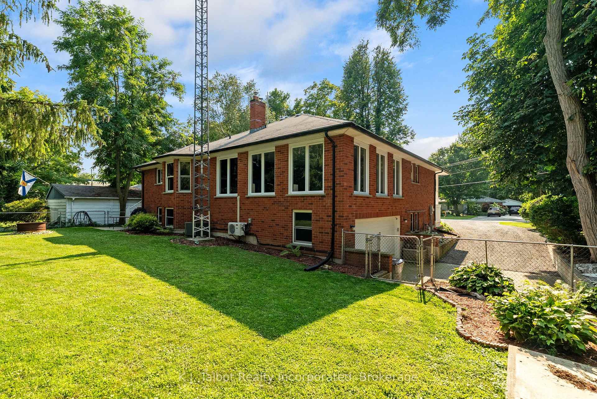 Photo 40 of 4 John Avenue, Bluewater, Bayfield — HOMEH