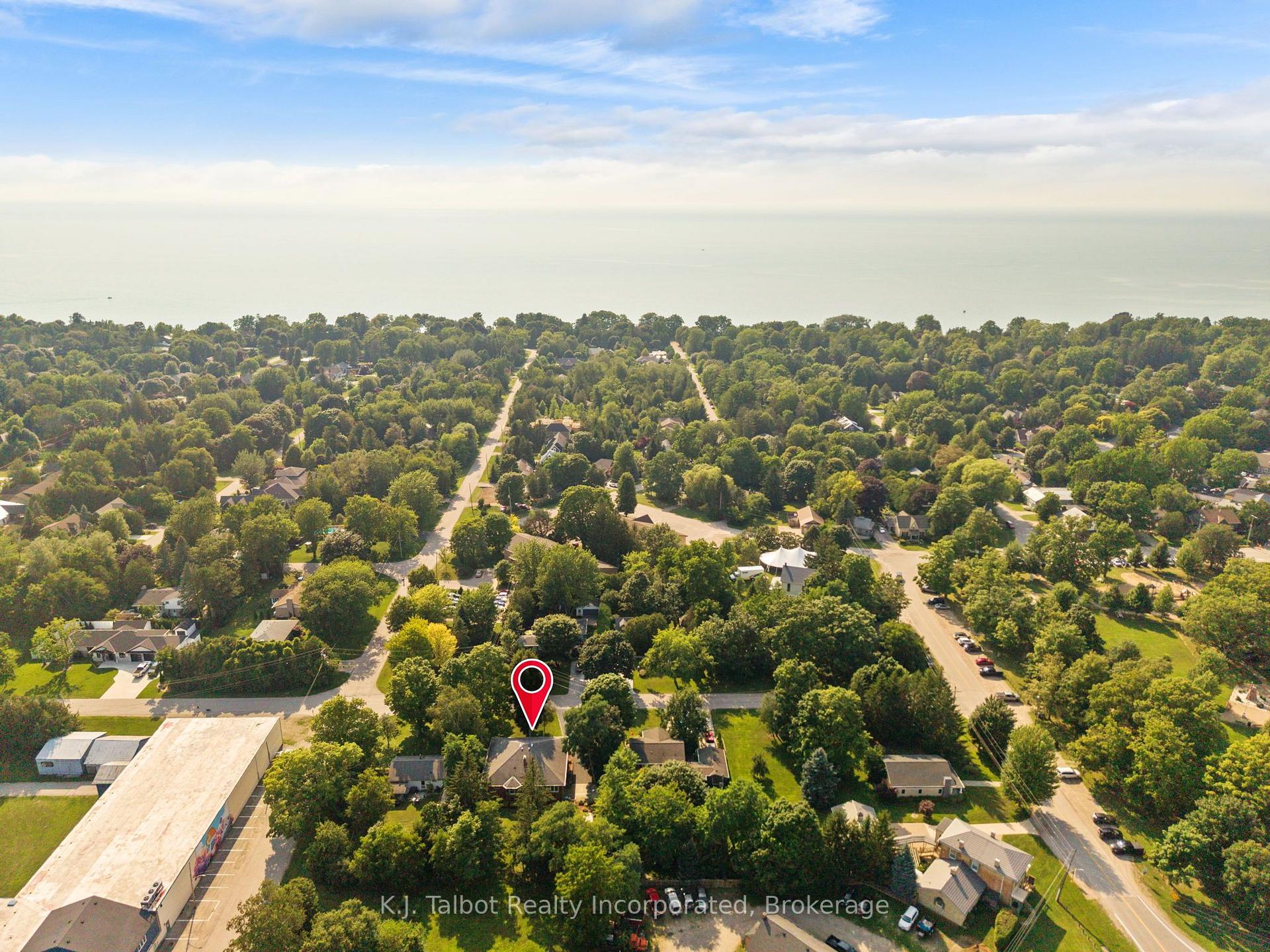 Photo 47 of 4 John Avenue, Bluewater, Bayfield — HOMEH