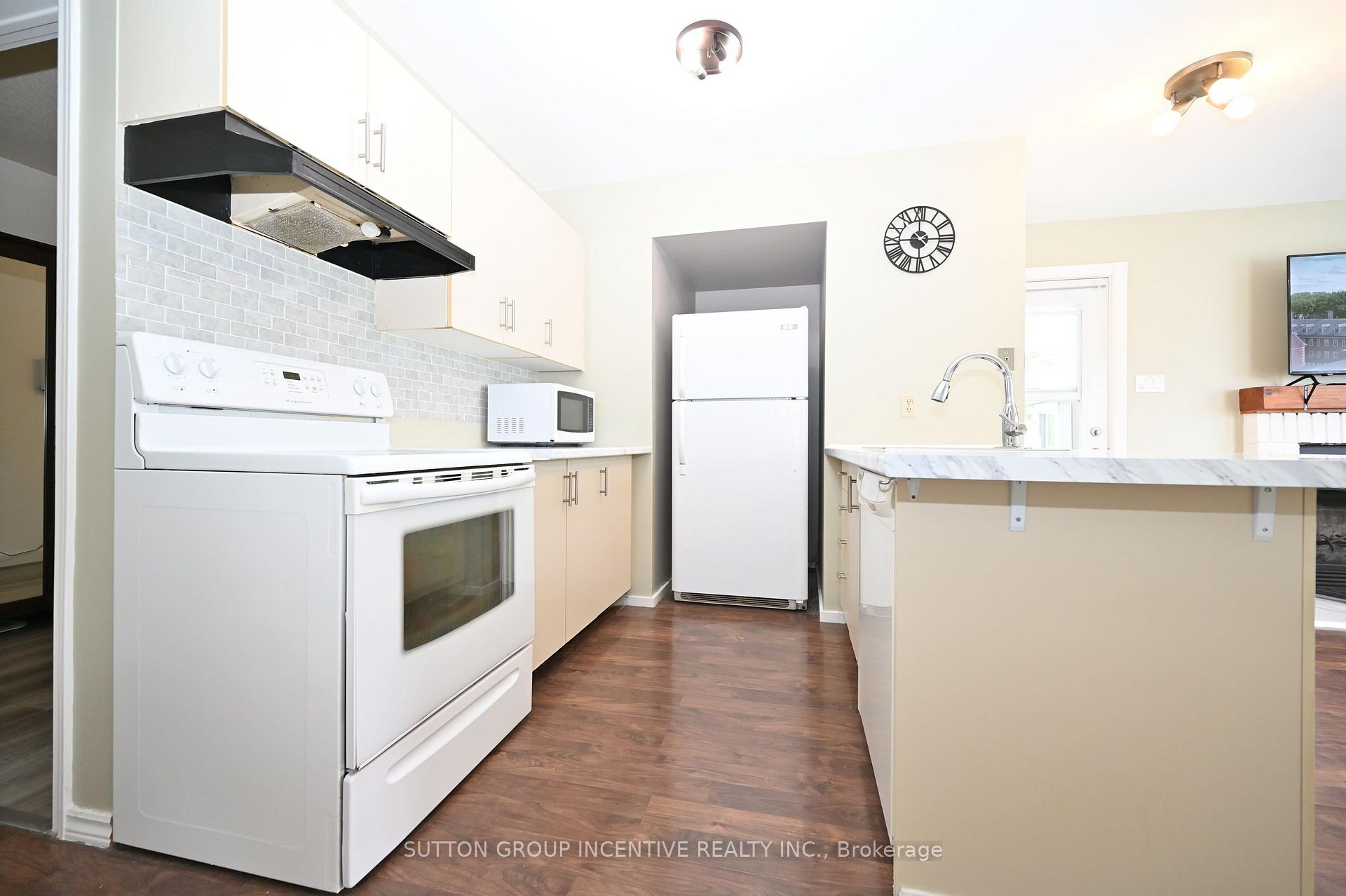 Photo 8 of Unit 57, 19 Dawson Drive, Collingwood — HOMEH