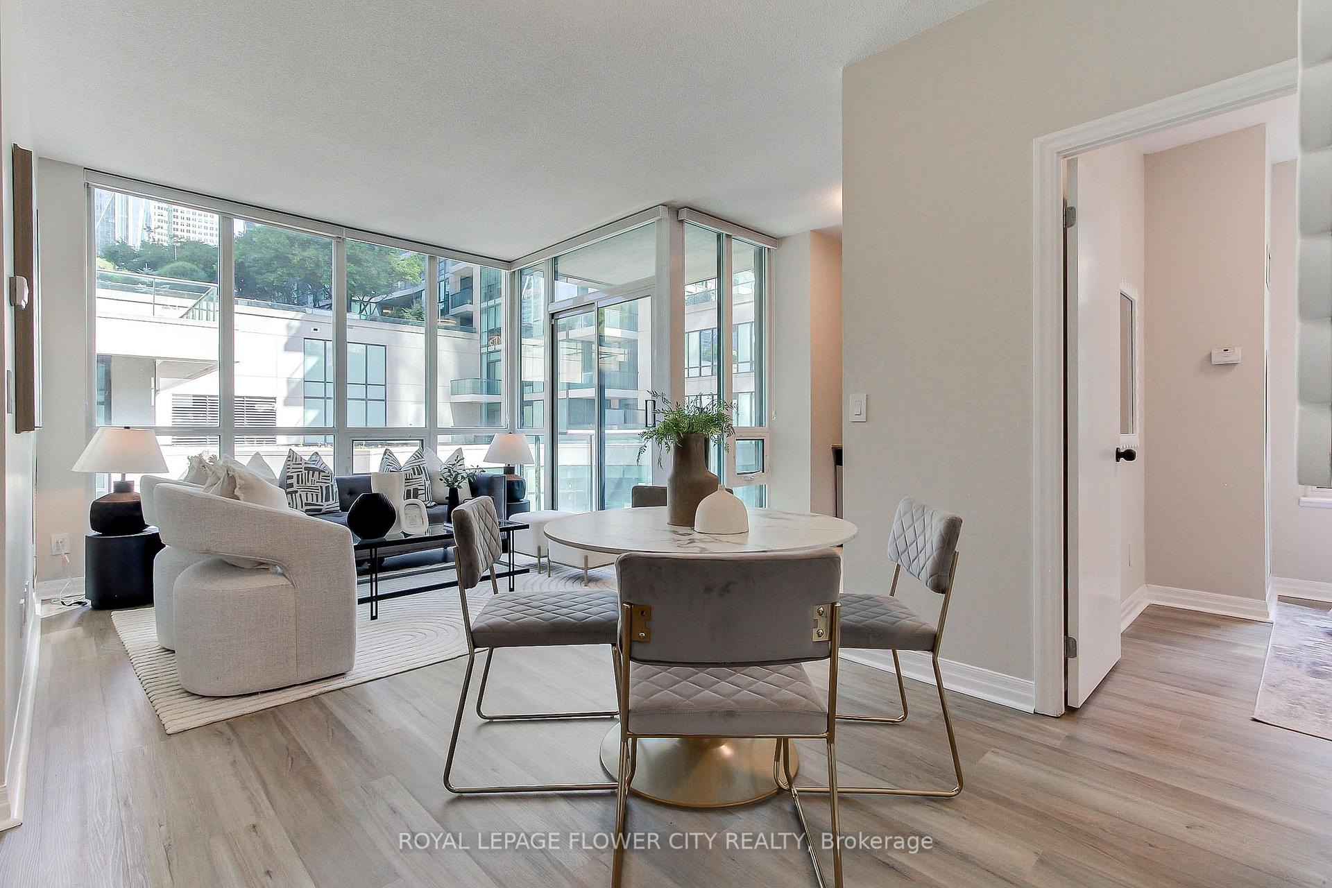 Photo 10 of Unit 302, 12 Yonge Street, Toronto, Waterfront Communities — HOMEH