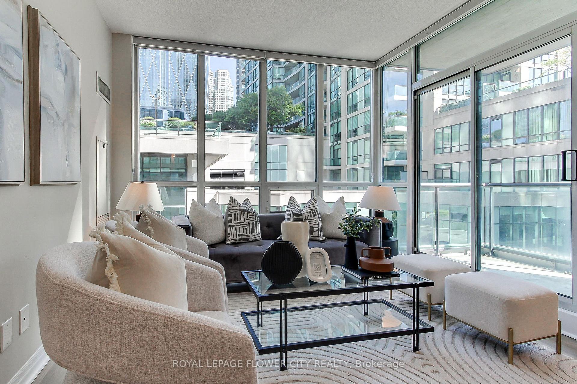 Photo 19 of Unit 302, 12 Yonge Street, Toronto, Waterfront Communities — HOMEH