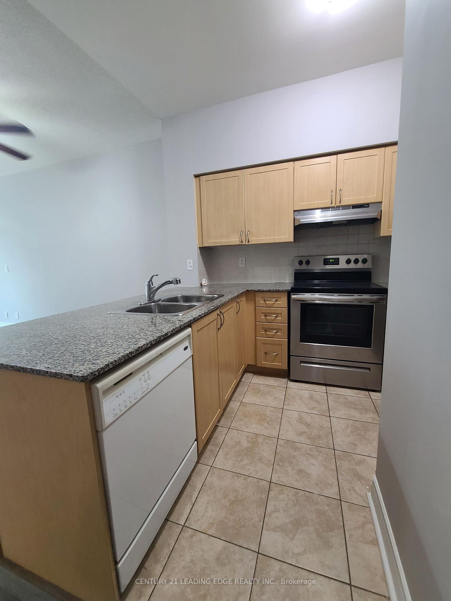 Photo 7 of Unit 105, 55 S Town Centre Boulevard, Markham, Unionville — HOMEH