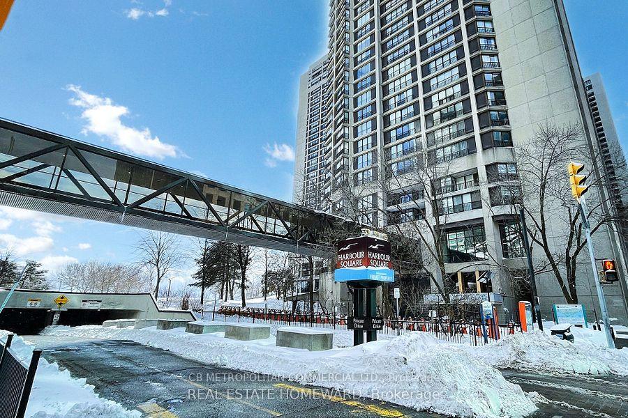 Photo 25 of Unit 3305, 65 Harbour Square, Toronto, Waterfront Communities — HOMEH
