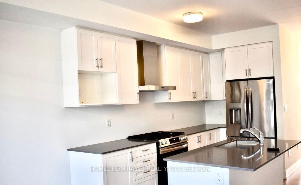 Photo 2 of 1553 Midland Avenue, Scarborough, Bendale — HOMEH